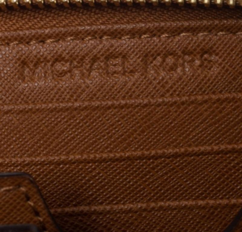 Michael Kors Brown Leather Jet Set Zip Around Wristlet Wallet For Sale 3