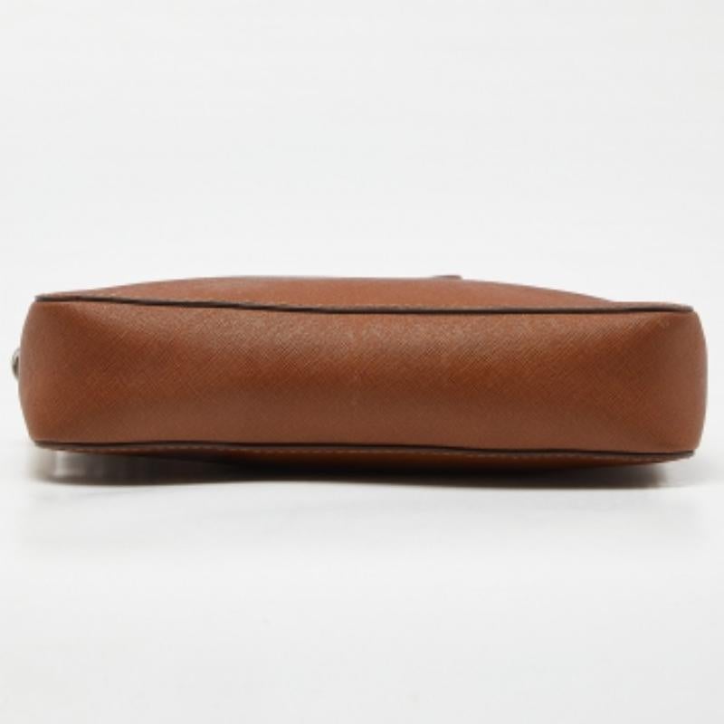 Michael Kors Brown Leder Große East West Jet Set Crossbody Tasche im Angebot 1