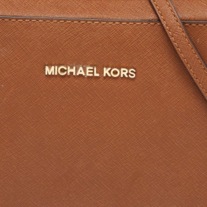 Michael Kors Brown Leder Große East West Jet Set Crossbody Tasche im Angebot 4