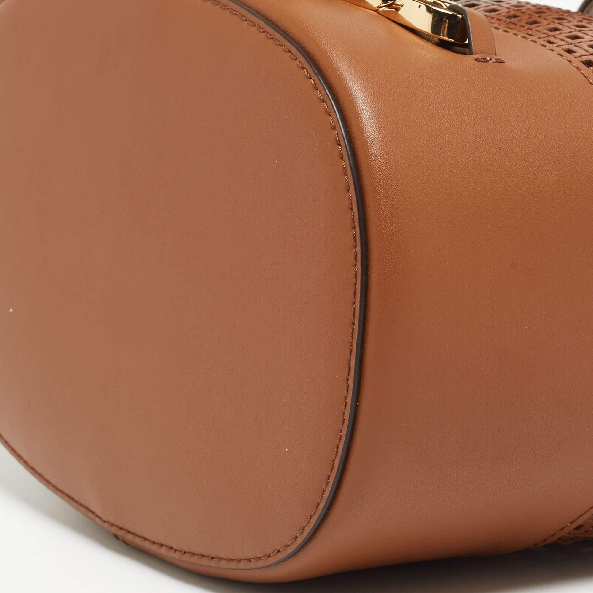 Michael Kors Brown Leather Medium Devon Bucket Bag For Sale 5