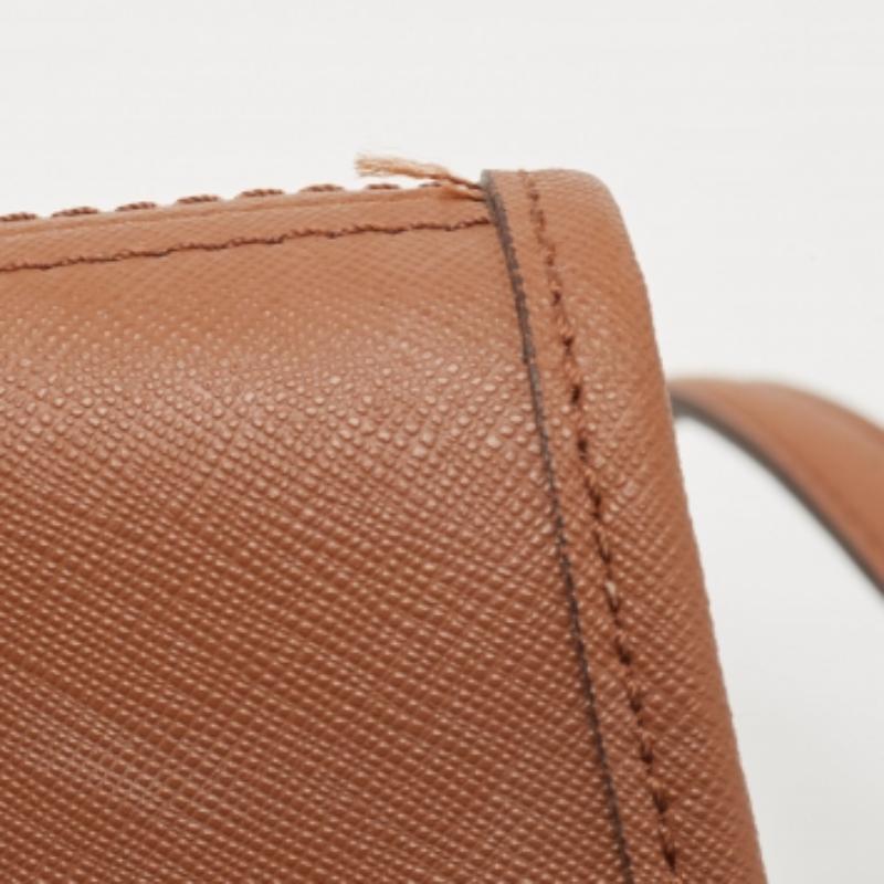 Michael Kors Brown Saffiano Leder Jet Set Reisetasche im Angebot 5