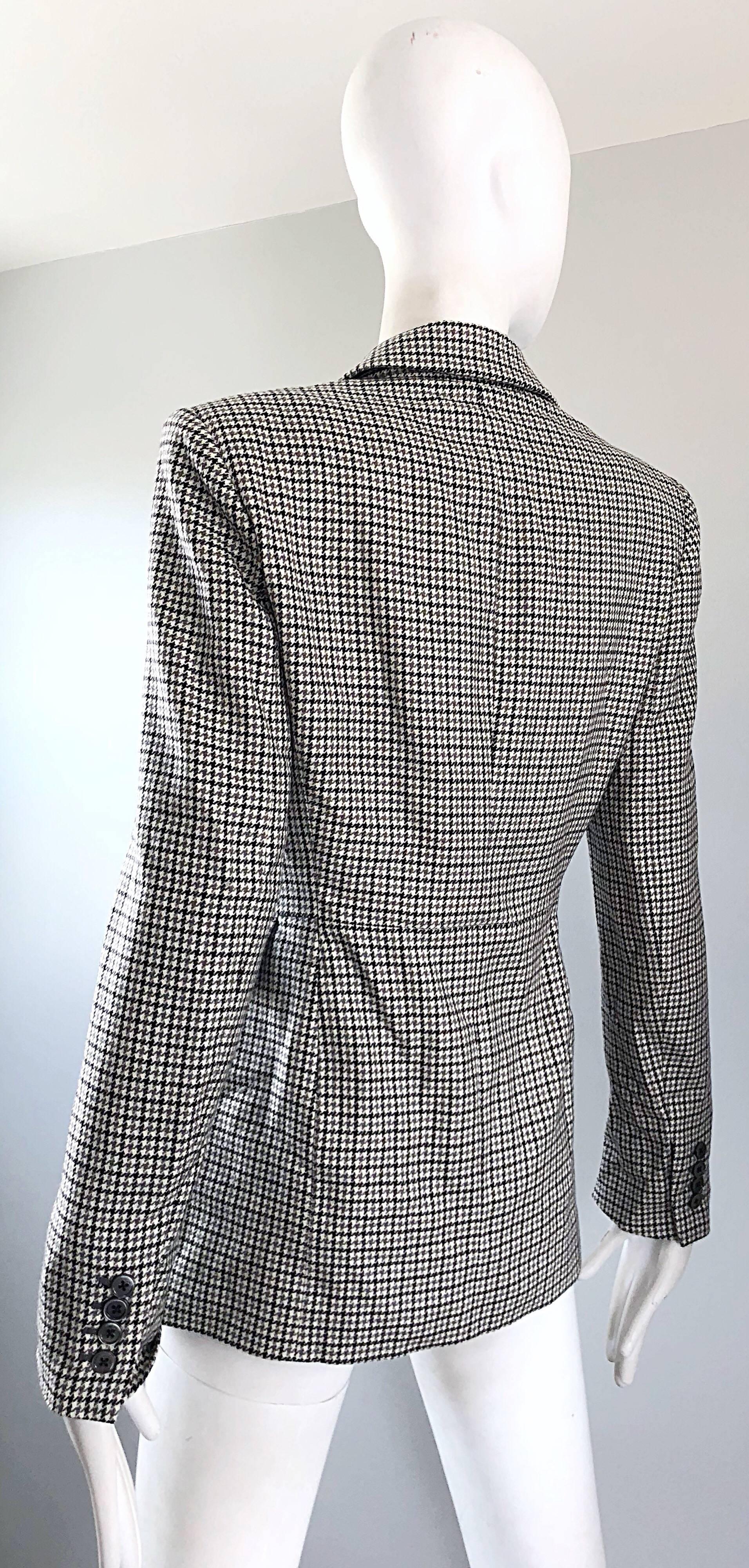Michael Kors Collection 1990s Size 2 / 4 Gray + Black Houndstooth Blazer Jacket For Sale 3