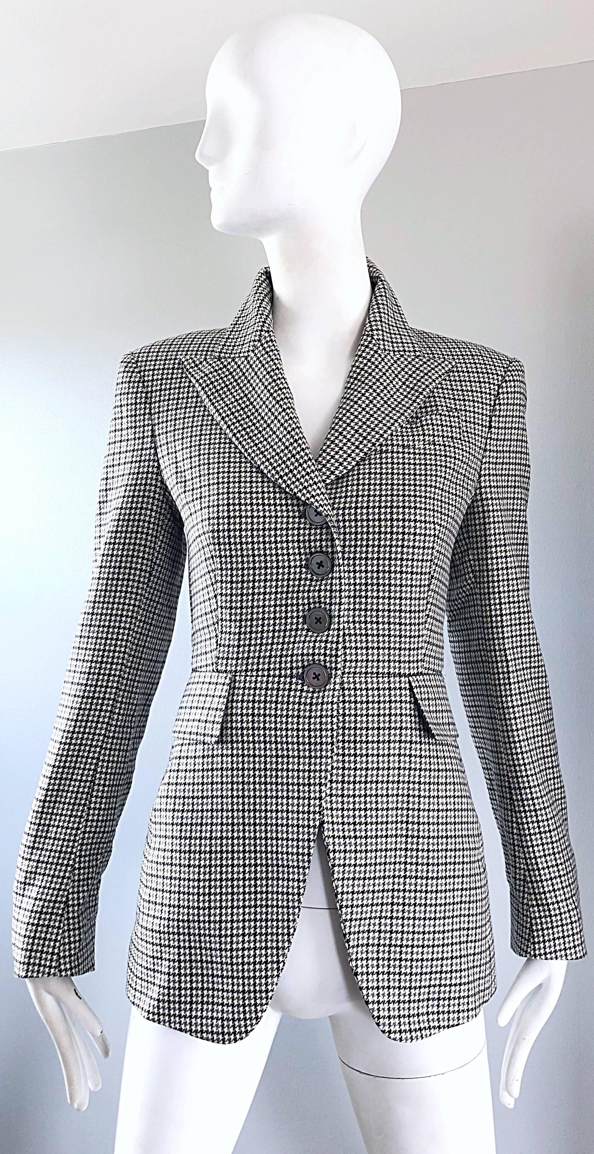 Michael Kors Collection 1990s Size 2 / 4 Gray + Black Houndstooth Blazer Jacket For Sale 6