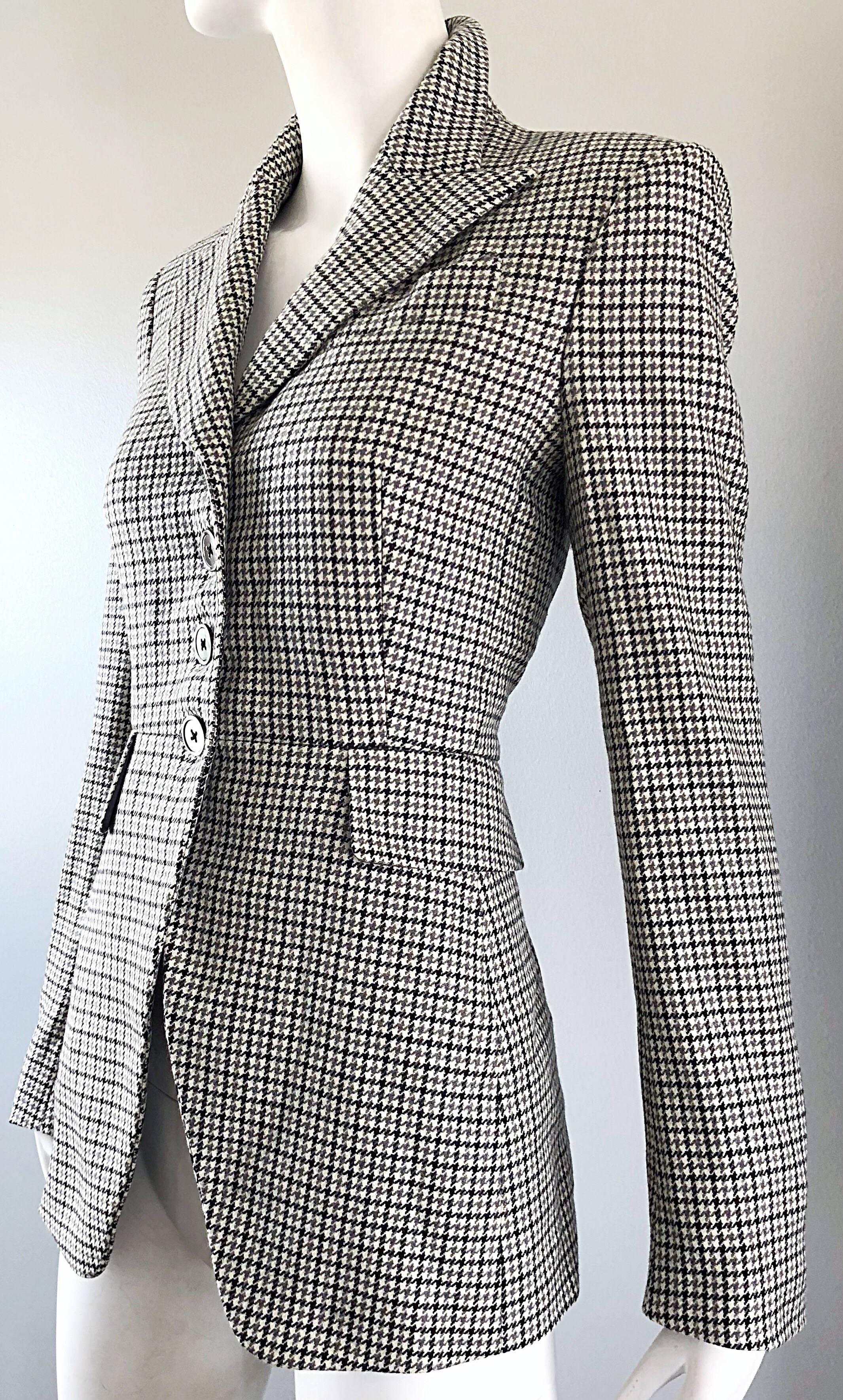 Women's Michael Kors Collection 1990s Size 2 / 4 Gray + Black Houndstooth Blazer Jacket For Sale
