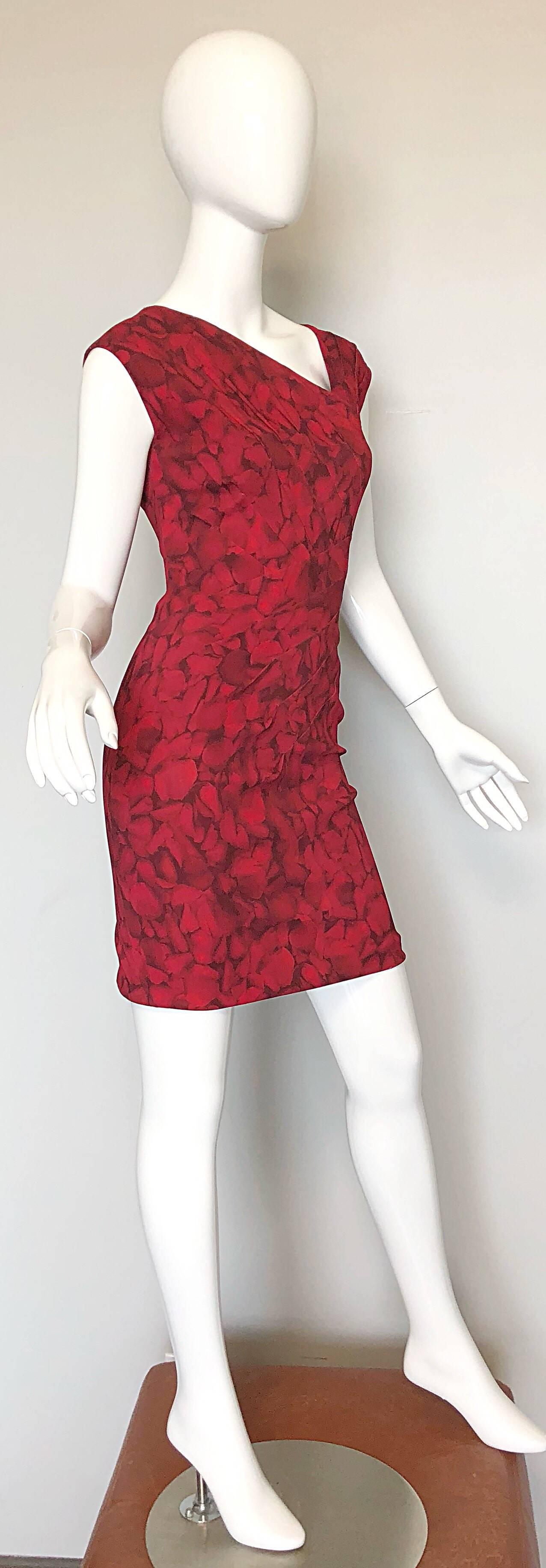 Michael Kors Collection 2010 Runway Size 4 / 6 Rose Petal Red + Black Mini Dress For Sale 1