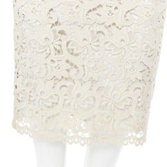 MICHAEL KORS COLLECTION beige embroidered lace fited skirt US2  26"