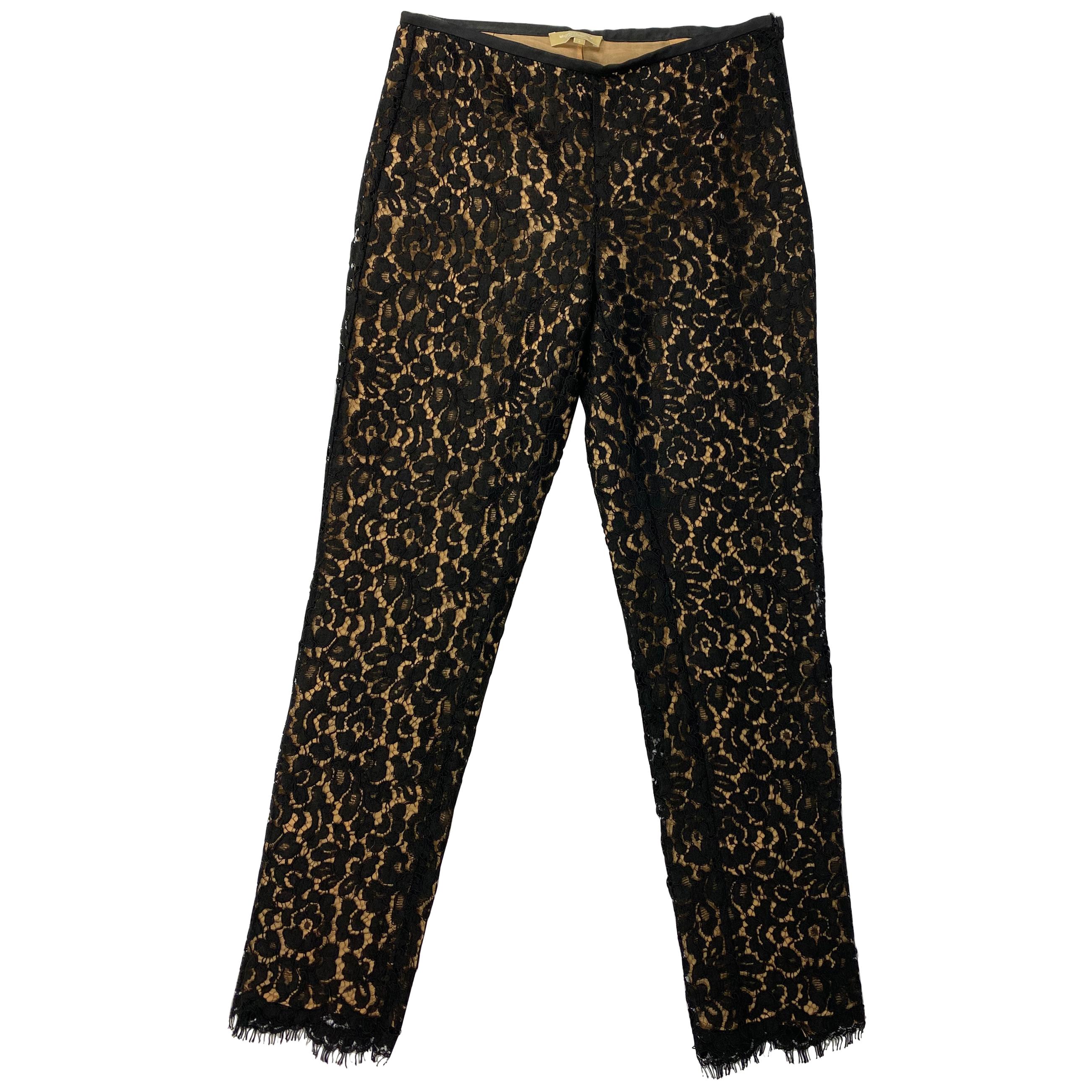 Michael Kors - Pantalon skinny en dentelle noire et beige de la collection, taille 4  en vente