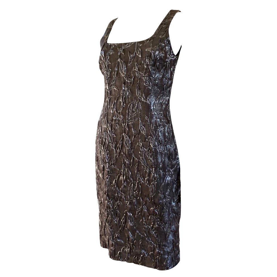 Michael Kors Collection Italia Vestido sin mangas metalizado con estampado floral Talla 6 en Bueno estado para la venta en Palm Springs, CA