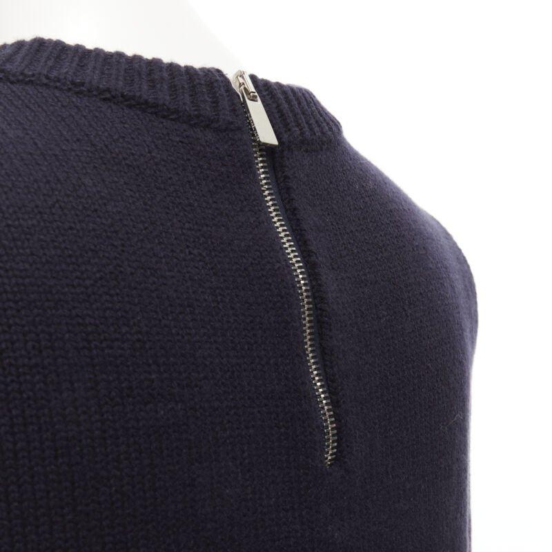 MICHAEL KORS COLLECTION marineblauer Kaschmirpullover mit Paillettenbesatz und Federn XS im Angebot 3