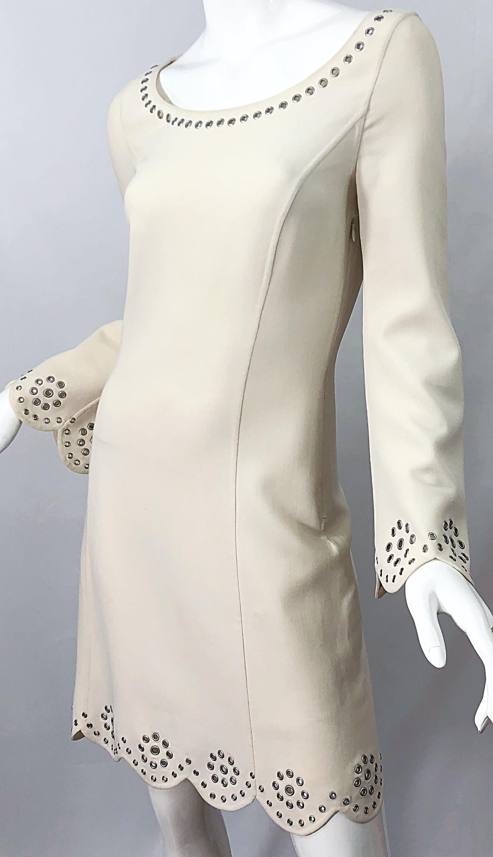 Michael Kors Collection Off White Ivory Size 2 / 4 Grommet Bell Sleeve Dress For Sale 5