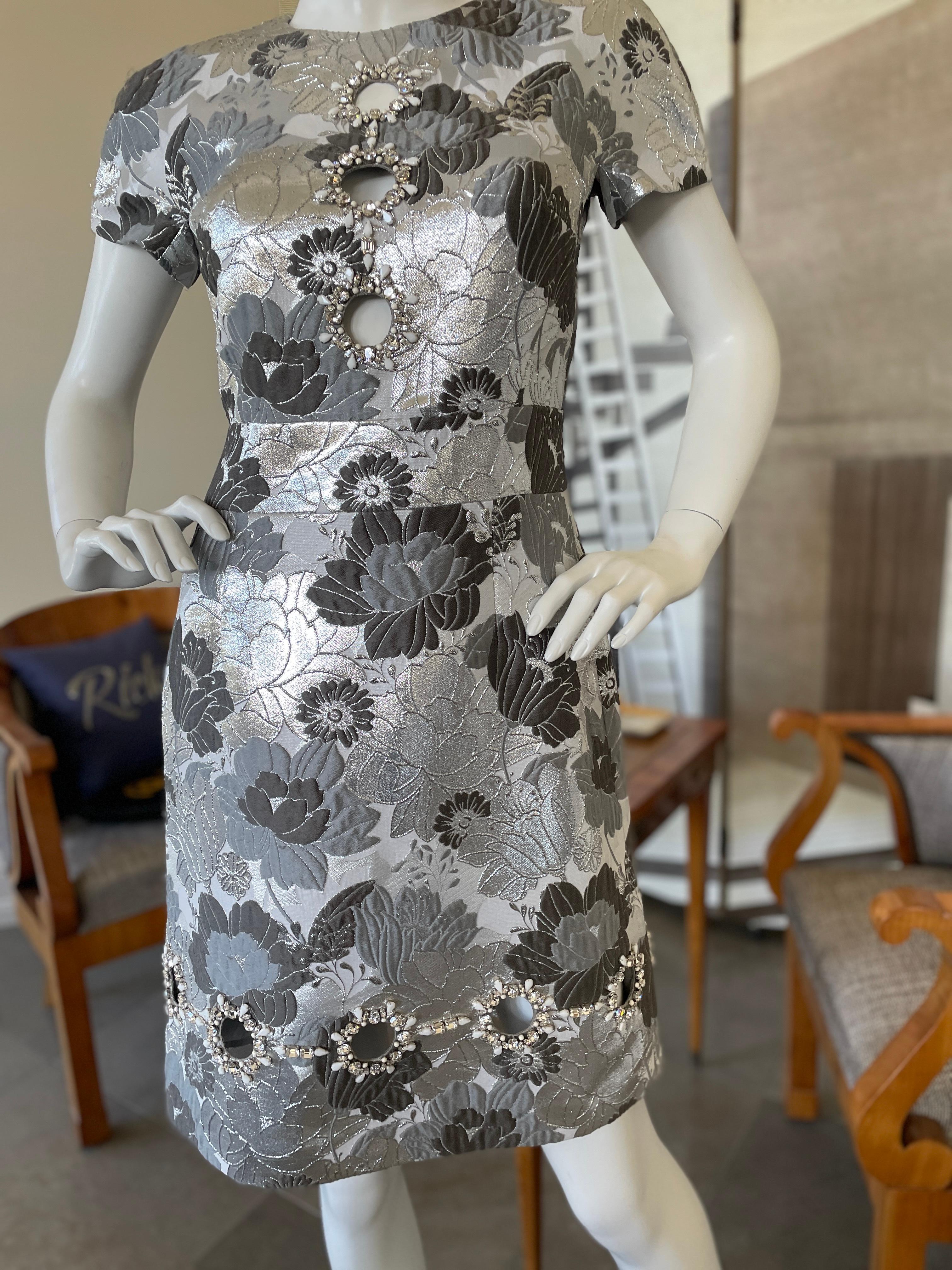 Michael Kors Collection Silver Metallic Brocade Crystal Jeweled Keyhole Dress In Excellent Condition For Sale In Cloverdale, CA