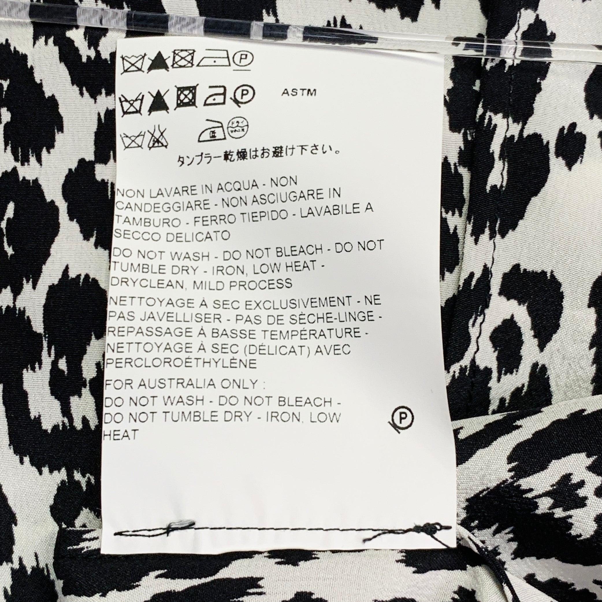 Michael Kors COLLECTION Taglia 6 Camicetta a maniche lunghe in seta bianca e nera con stampa di animali e farfalle in vendita 3