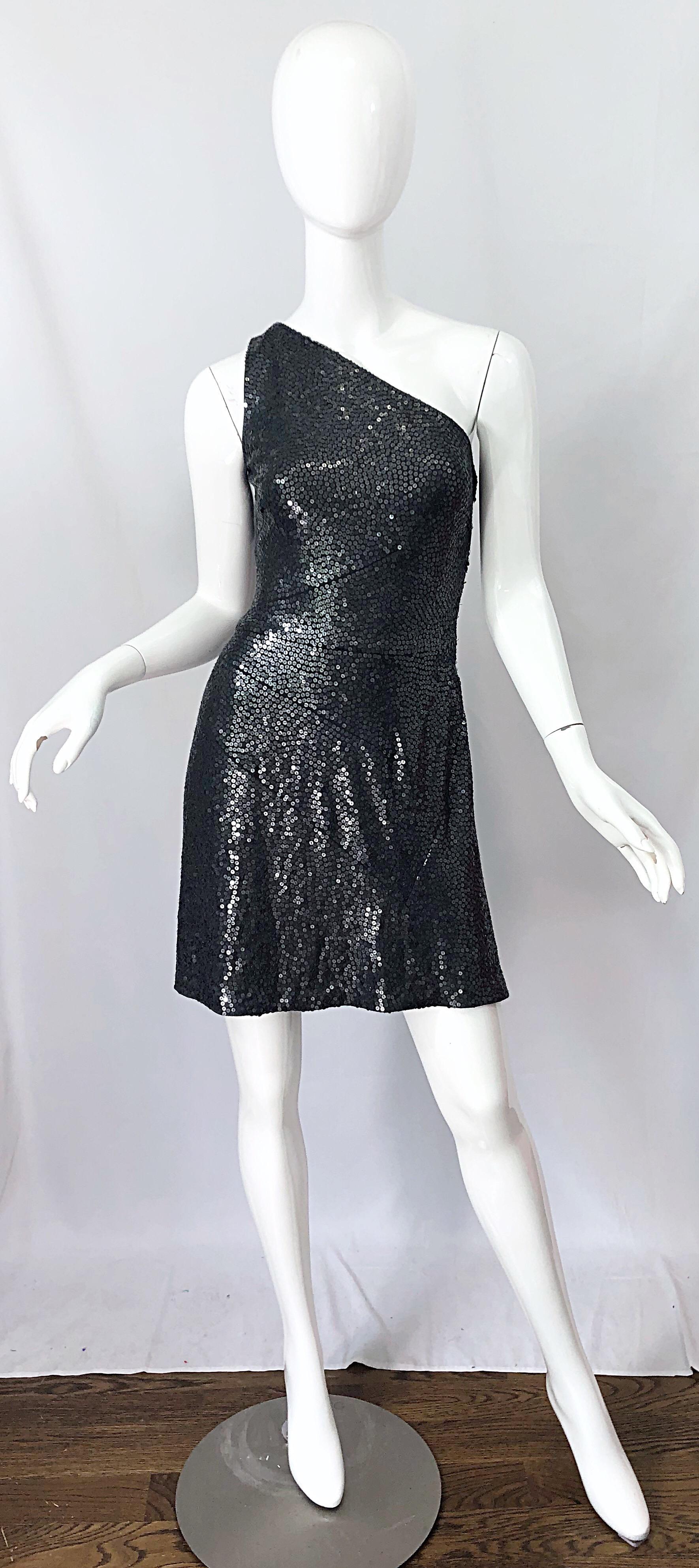 Michael Kors Collection $2, 798 Size 6 Gunmetal Grey Sequined One Shoulder Dress For Sale 7