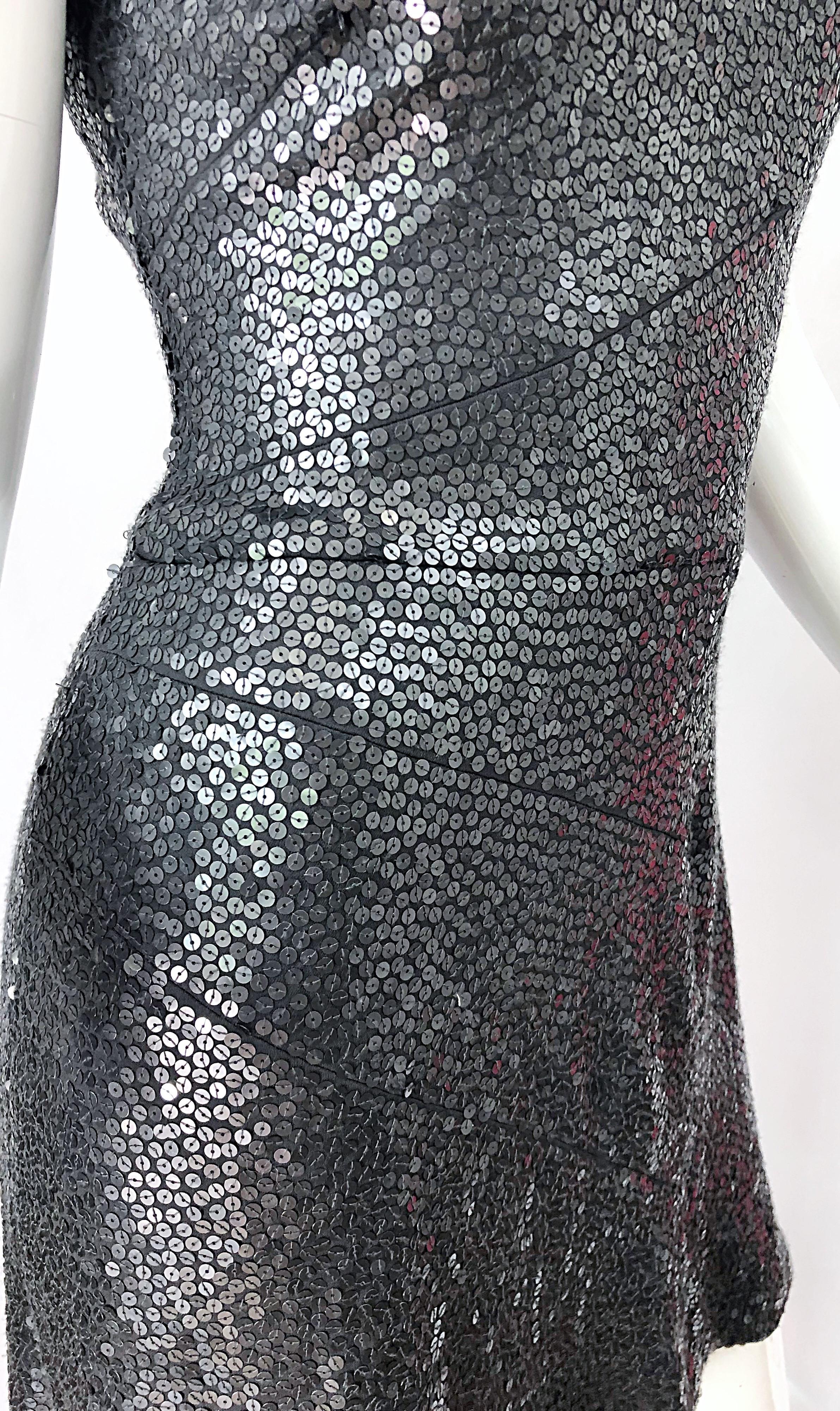 Michael Kors Collection $2, 798 Size 6 Gunmetal Grey Sequined One Shoulder Dress In Excellent Condition For Sale In San Diego, CA