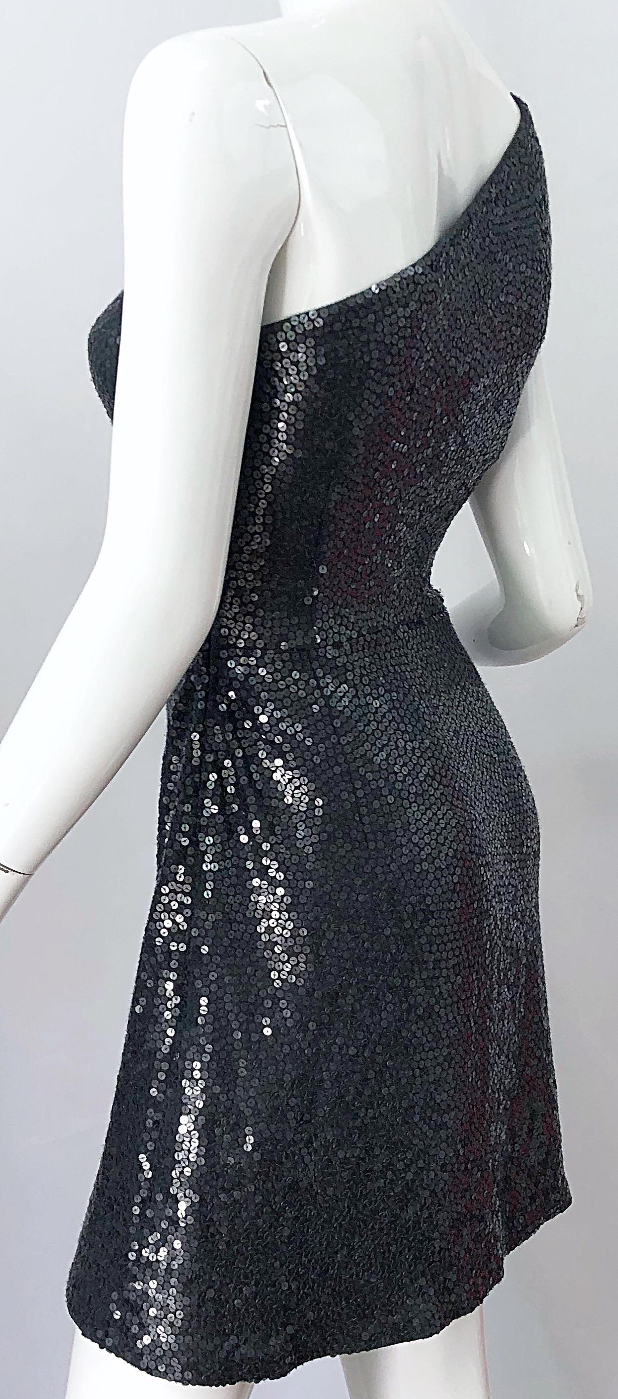 Women's Michael Kors Collection $2, 798 Size 6 Gunmetal Grey Sequined One Shoulder Dress For Sale