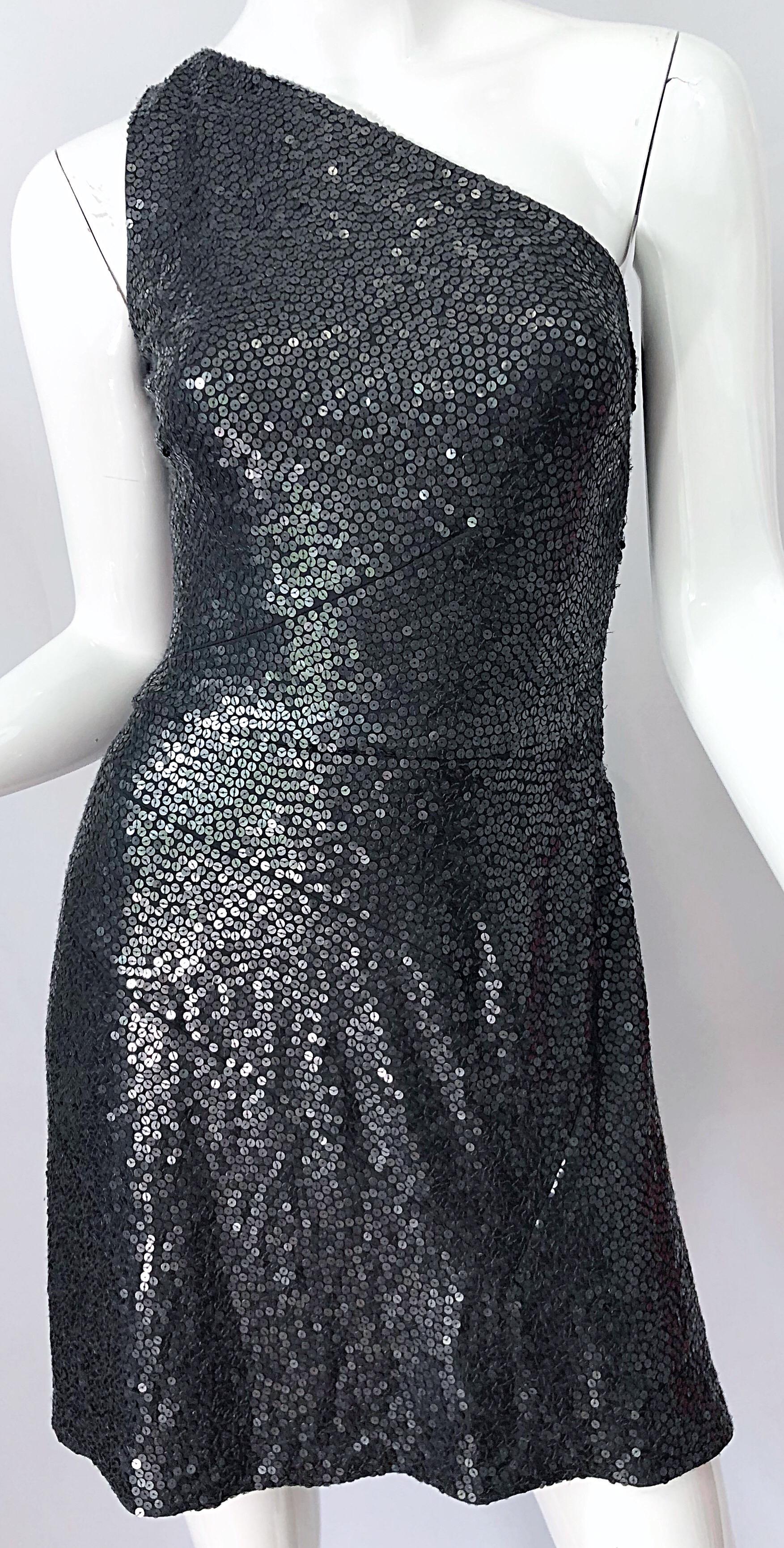 Michael Kors Collection $2, 798 Size 6 Gunmetal Grey Sequined One Shoulder Dress For Sale 1