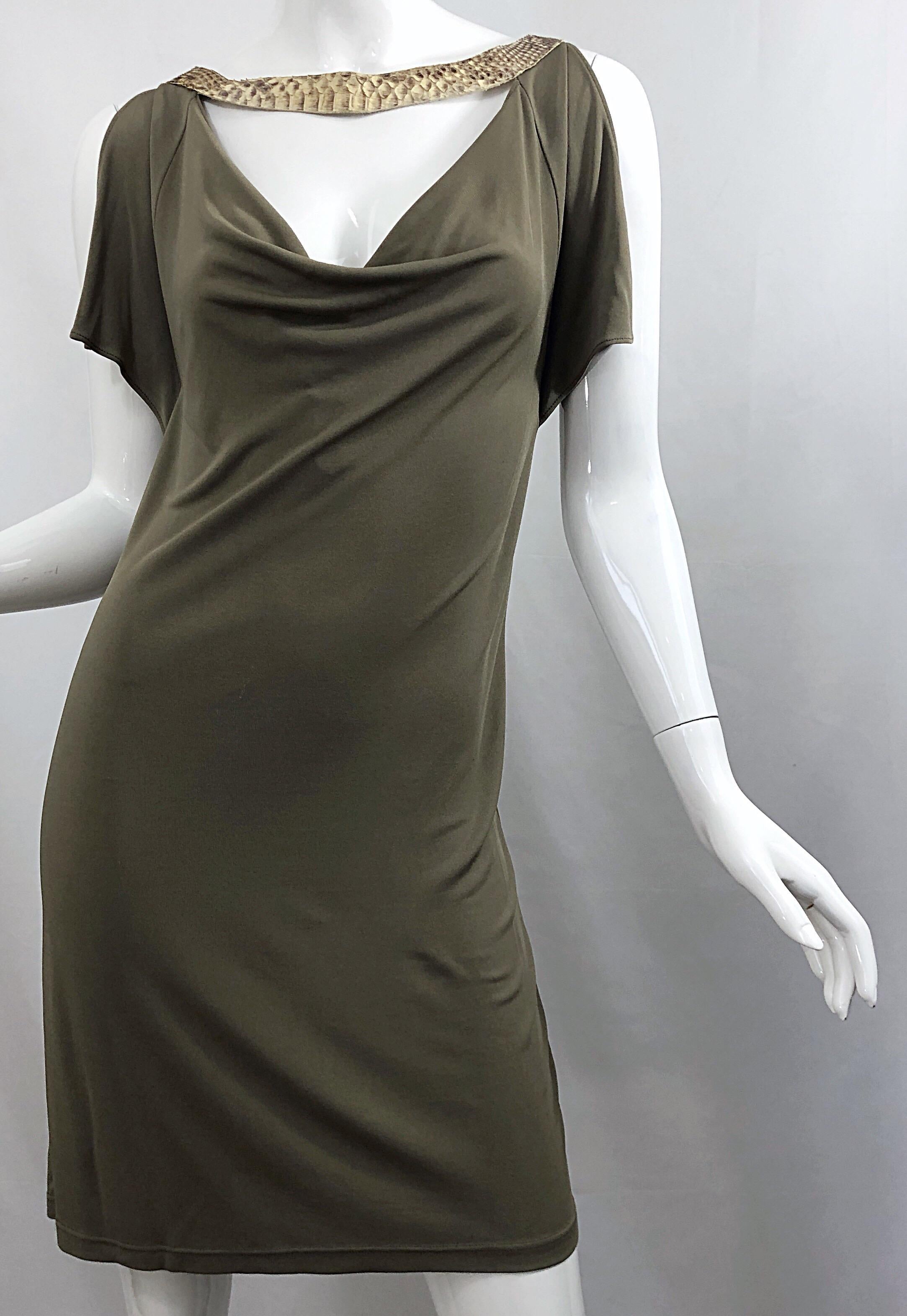 Michael Kors Collection Size 6 Taupe Rayon Jersey + Python Cold Shoulder Dress For Sale 1