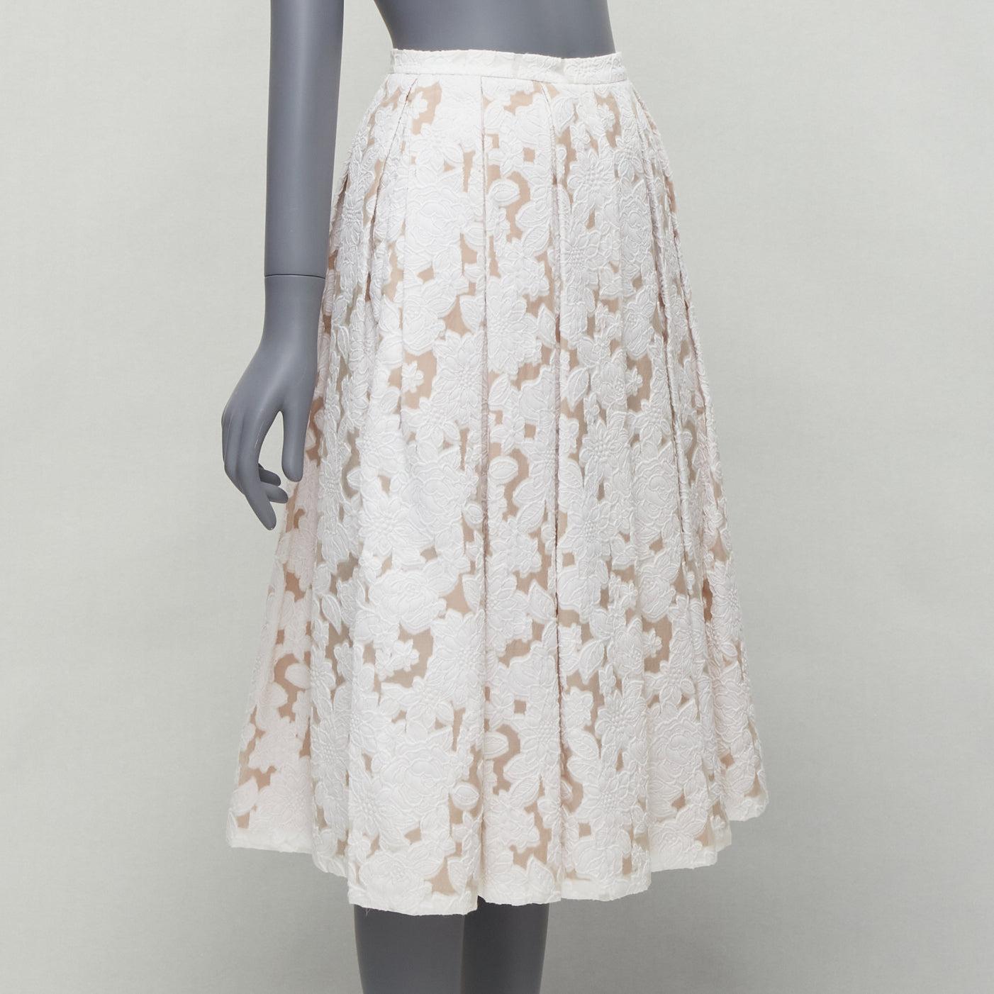 MICHAEL KORS COLLECTION white beige cotton silk floral jacquard skirt US0 XS
Reference: SNKO/A00309
Brand: Michael Kors
Collection: COLLECTION
Material: Cotton, Silk
Color: White, Beige
Pattern: Lace
Closure: Zip
Lining: Beige Silk
Extra Details: