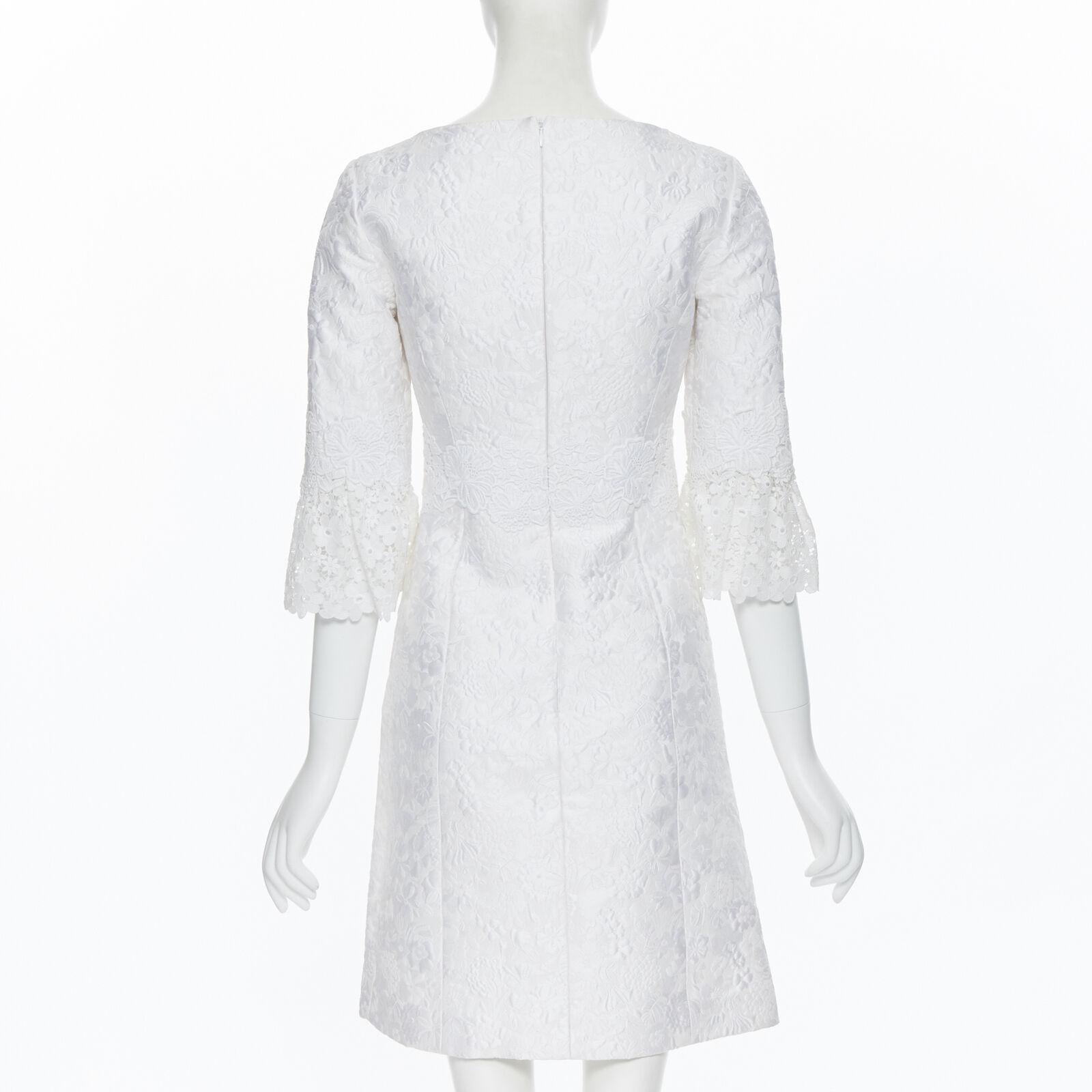 MICHAEL KORS COLLECTION white floral cloque lace trimmed 3/4 sleeve dress US0 For Sale 1