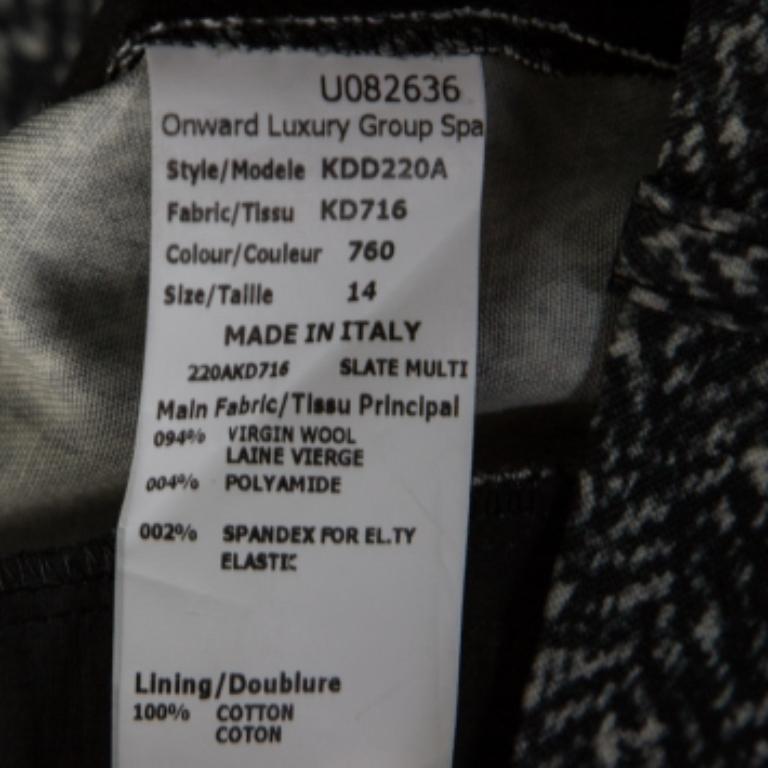 Michael Kors Pantaloni affusolati in lana stretch grigio scuro con stampa Chevron XL In condizioni ottime in vendita a Dubai, Al Qouz 2