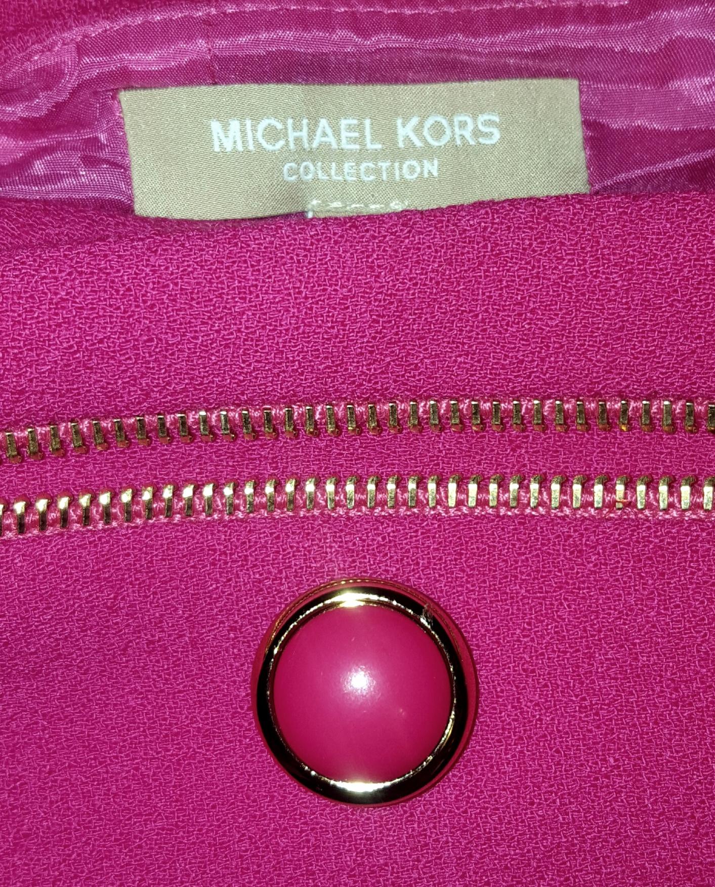 Michael Kors Fuschia Dress With Gold Tone Zipper Pockets In Excellent Condition For Sale In Palm Beach, FL