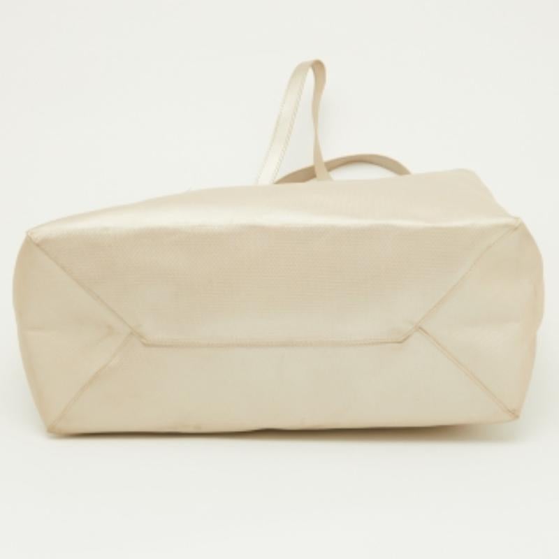 Michael Kors - Tote shopper in ecopelle oro in vendita 2