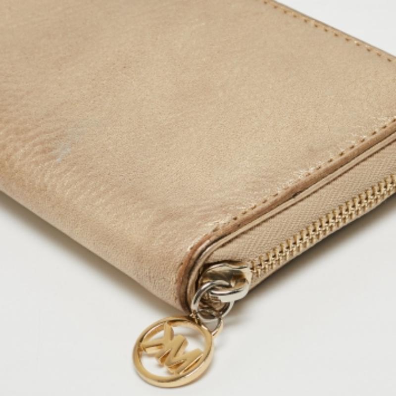 Michael Kors Gold Leder Jet Set Zip Around Continental Brieftasche mit Reißverschluss im Angebot 2
