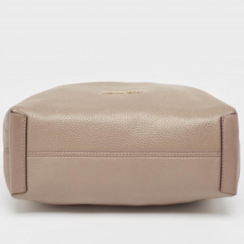 Michael Kors Isabelle Hobo aus grauem Leder in Grau im Angebot 4