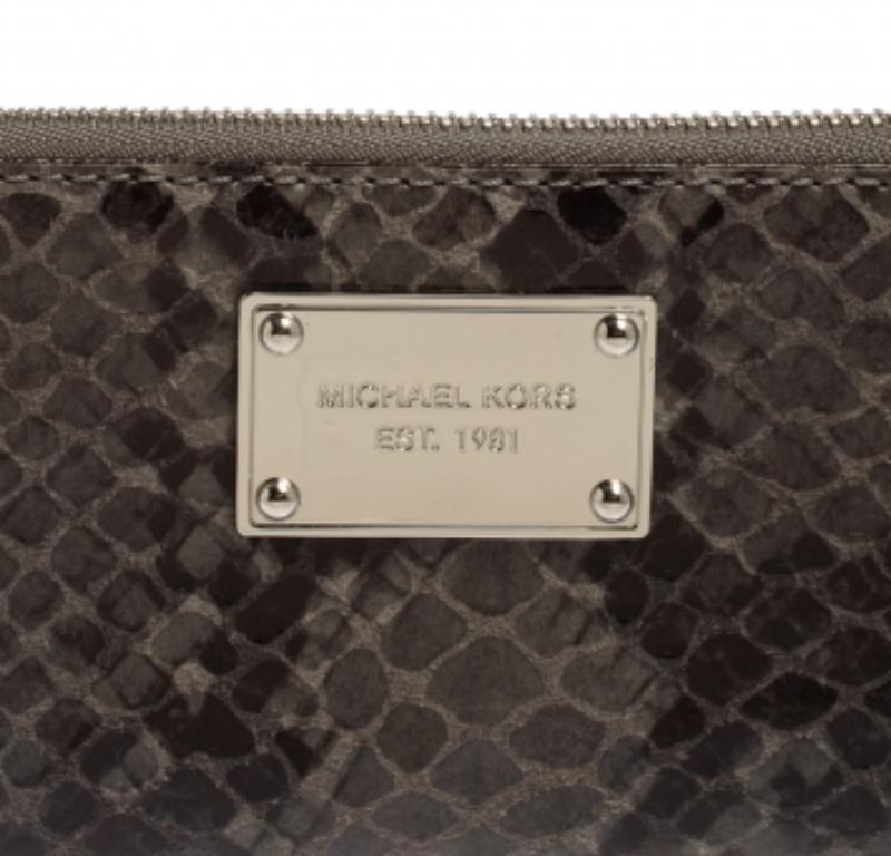 Michael Kors Grey Python Embossed Leather Multi Function Wristlet Phone Case For Sale 4