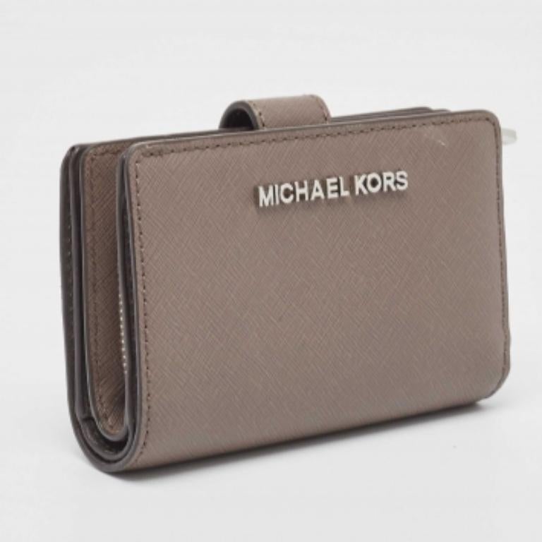 Michael Kors Cartera compacta francesa de piel saffiano gris en venta 2