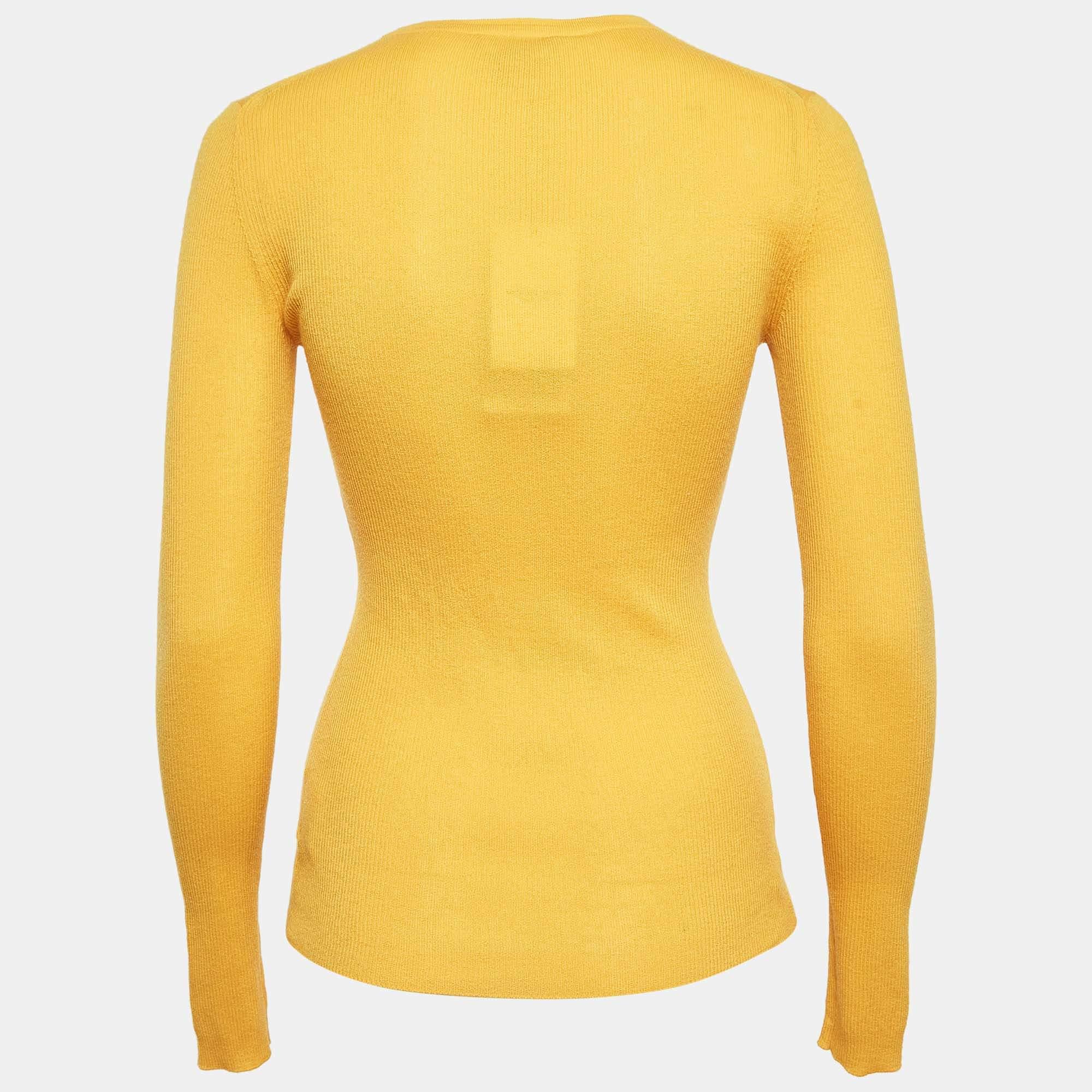 Les jours où vous souhaitez faire peu ou pas d'efforts pour vos tenues  un pull élégant comme celui-ci est très utile. Il est coupé dans des tissus de qualité et présente un style classique. Associez-le à un jean et à des baskets.