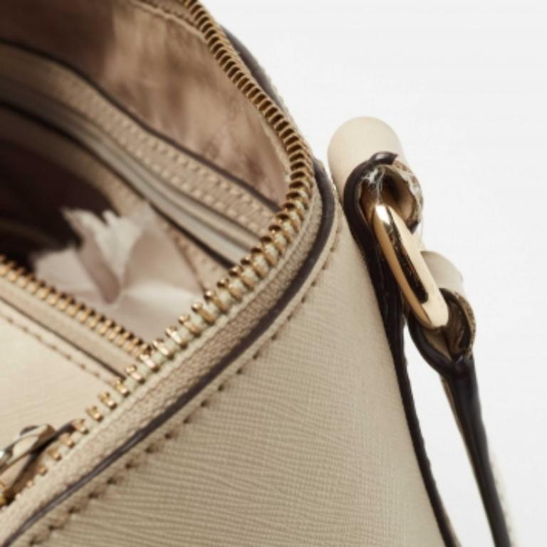 Michael Kors Hell Beige Leder Medium Top Zip Jet Set Tote mit Reißverschluss Damen im Angebot