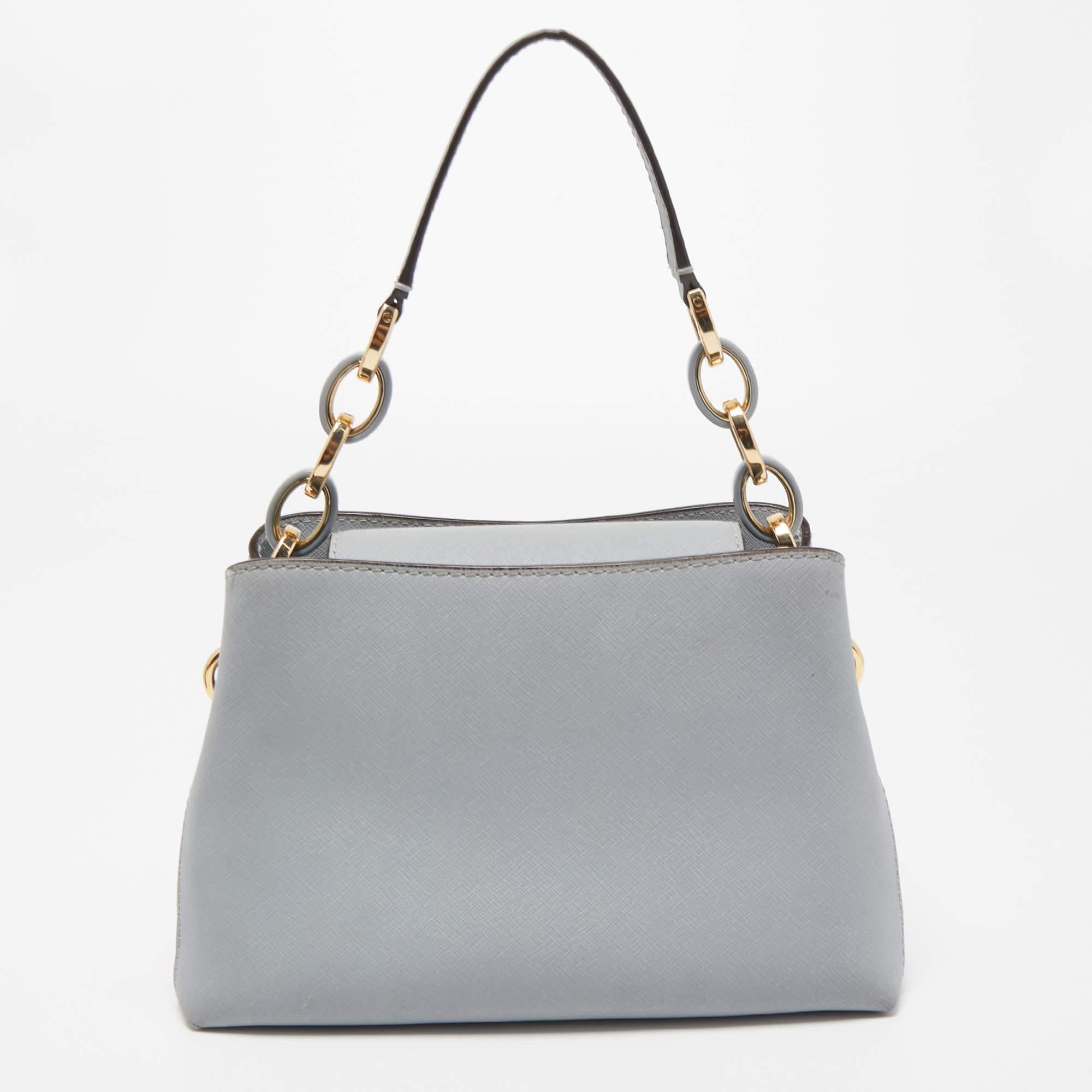 Michael Kors - Sacoche Portia en cuir Saffiano bleu clair Bon état - En vente à Dubai, Al Qouz 2