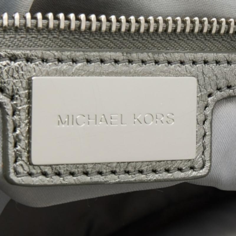 Michael Kors Metallic Silber/Schwarze Skorpio Tote aus Leder Skorpio im Angebot 1