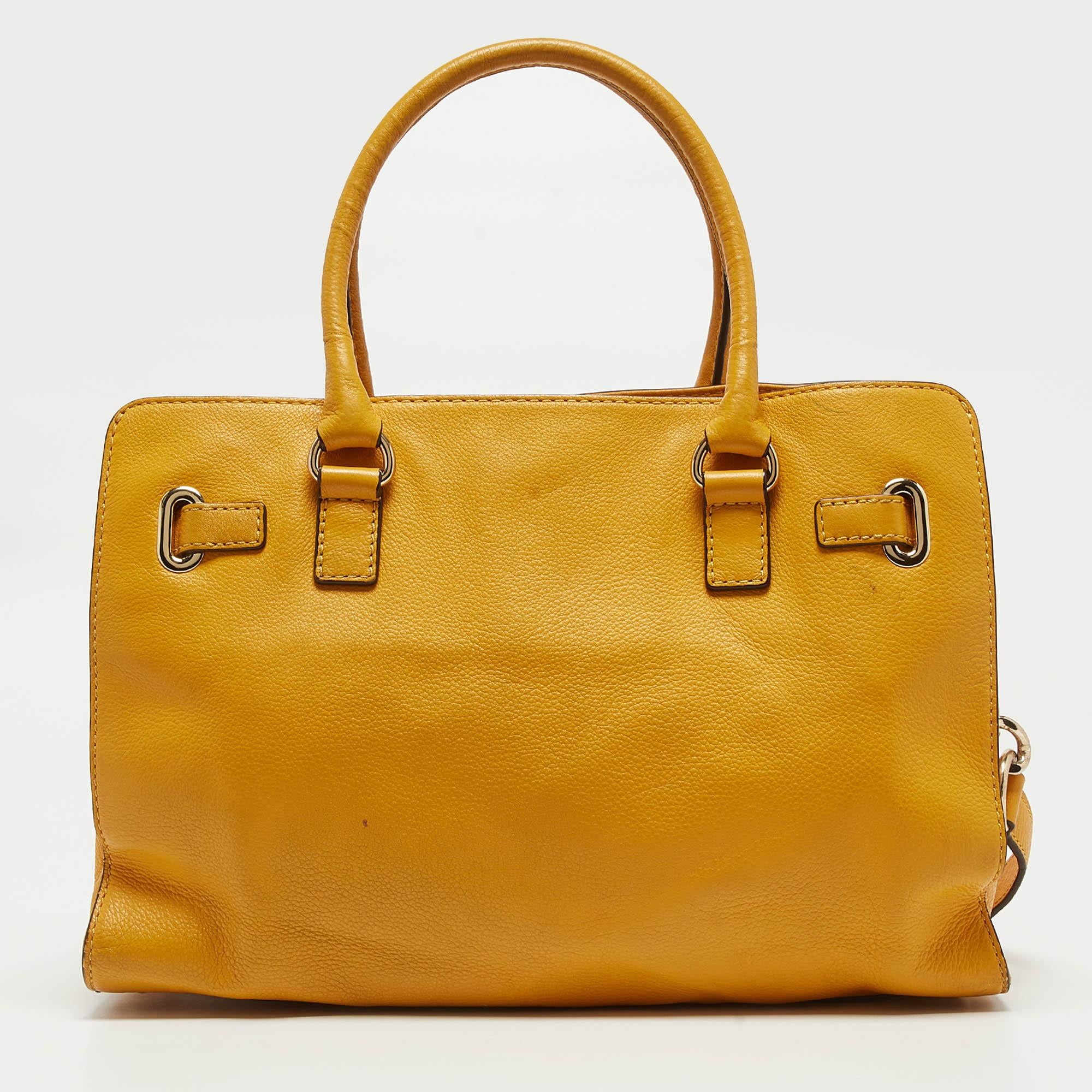 Michael Kors Mustard Leather East/West Hamilton Tote In Fair Condition In Dubai, Al Qouz 2