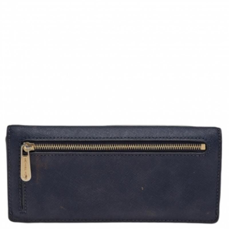 Michael Kors Cartera plana de viaje Jet Set de piel saffiano azul marino en venta 2