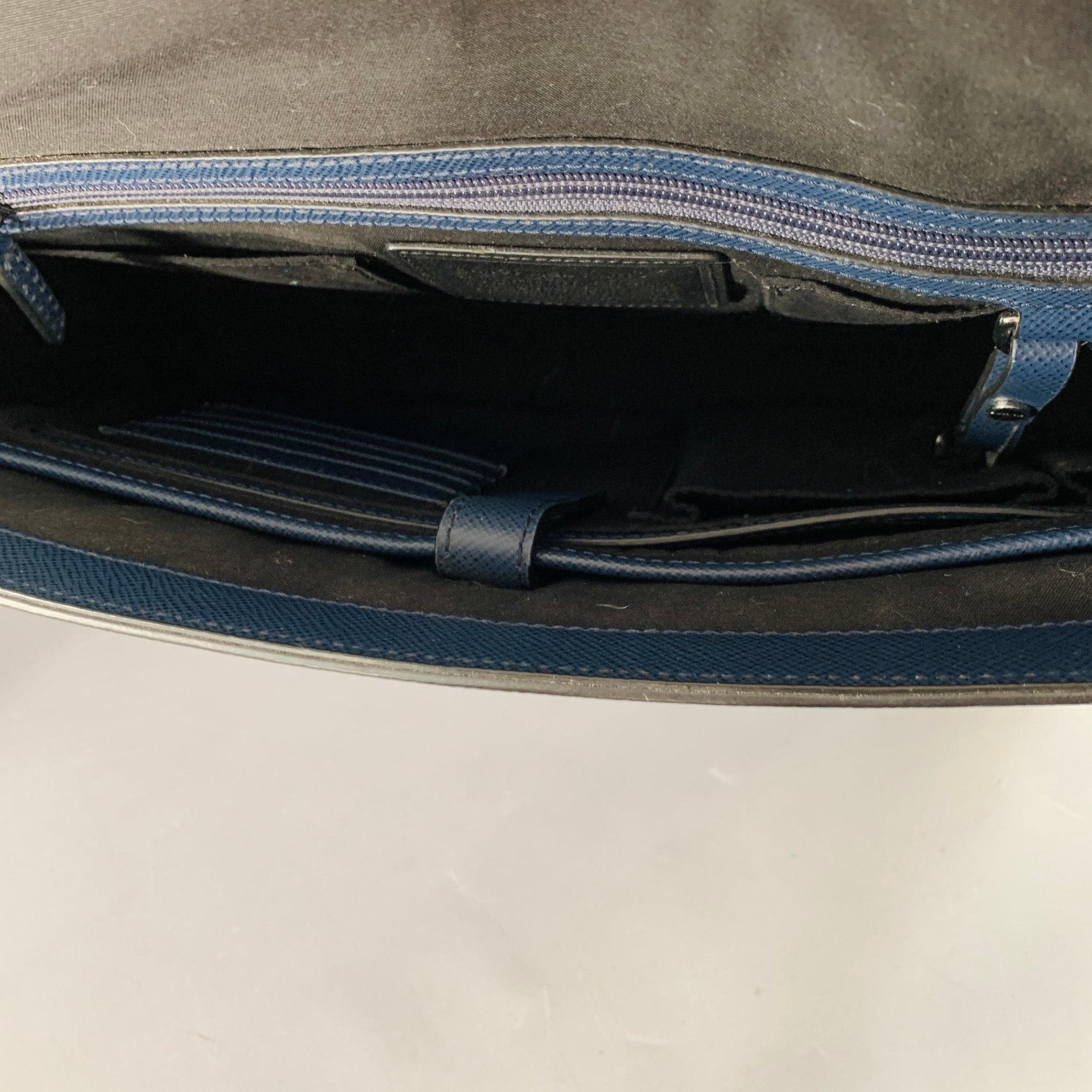 Michael Kors - Borsa messenger in pelle saffiano blu scuro in vendita 6