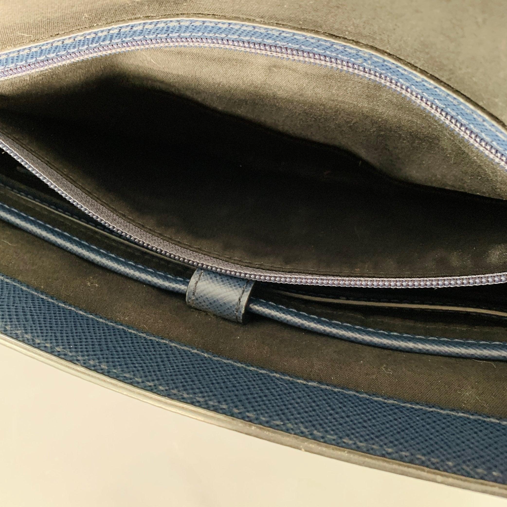 Michael Kors - Borsa messenger in pelle saffiano blu scuro in vendita 7