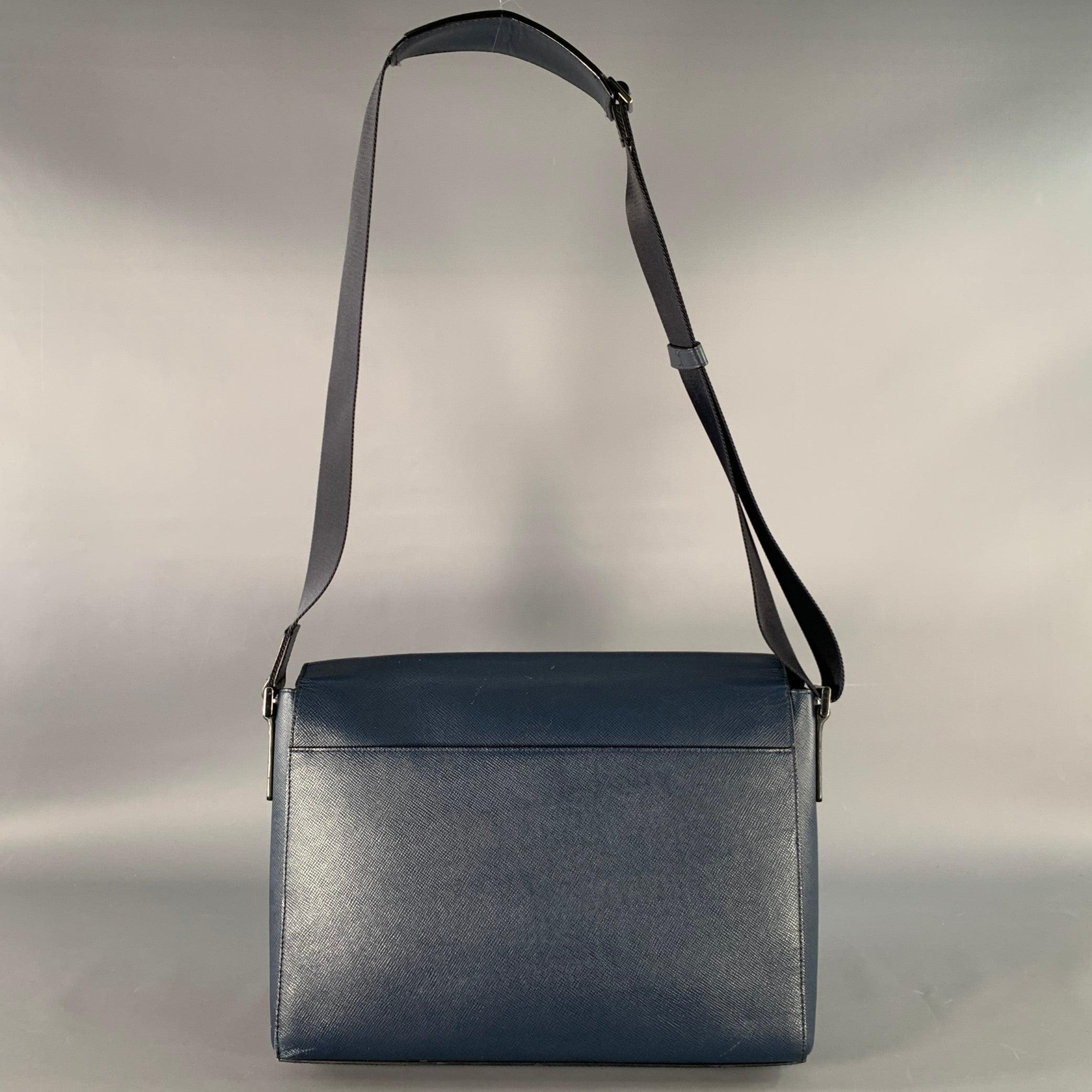 Michael Kors - Borsa messenger in pelle saffiano blu scuro In condizioni buone in vendita a San Francisco, CA