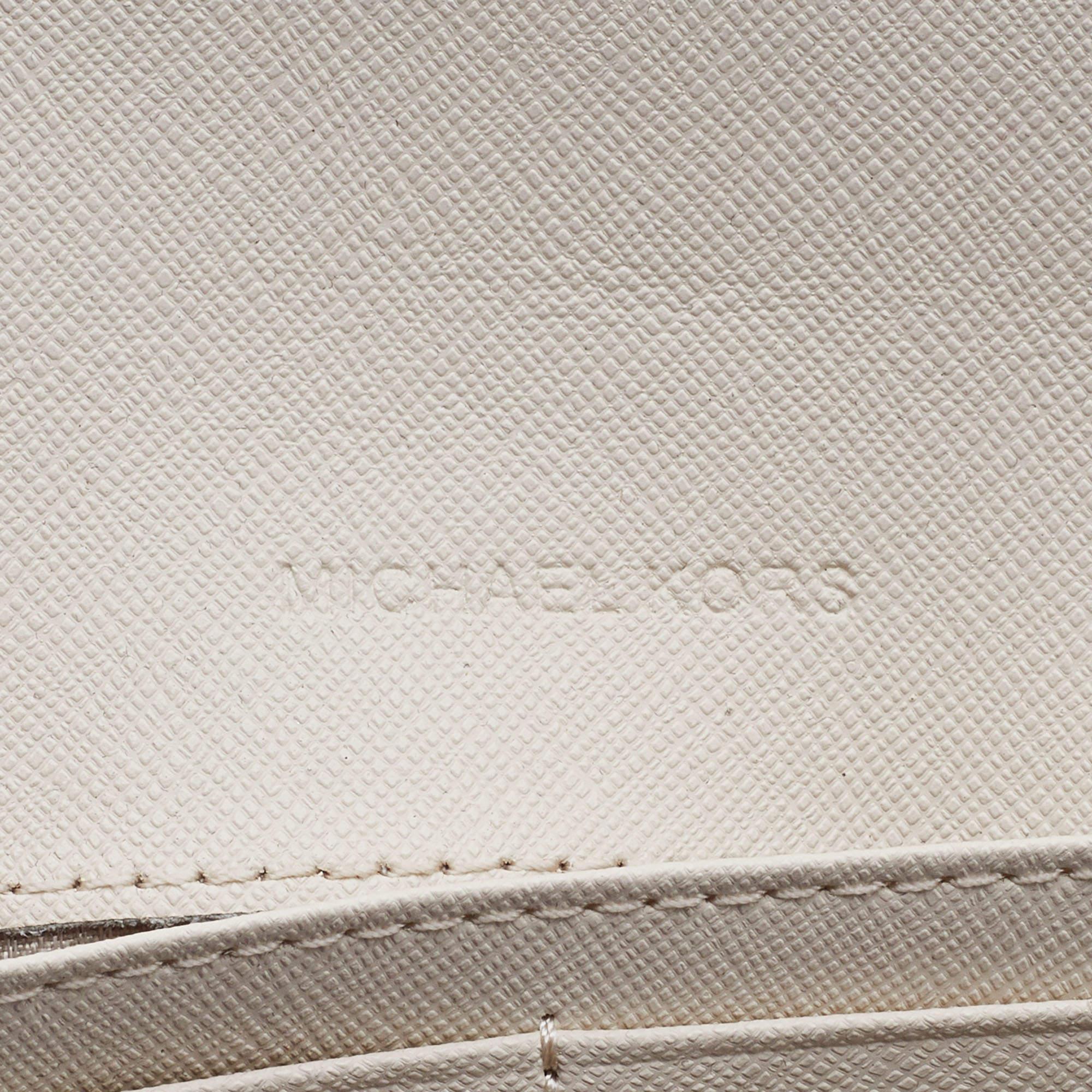 Michael Kors - Portefeuille continental à rabat en cuir blanc cassé en vente 2