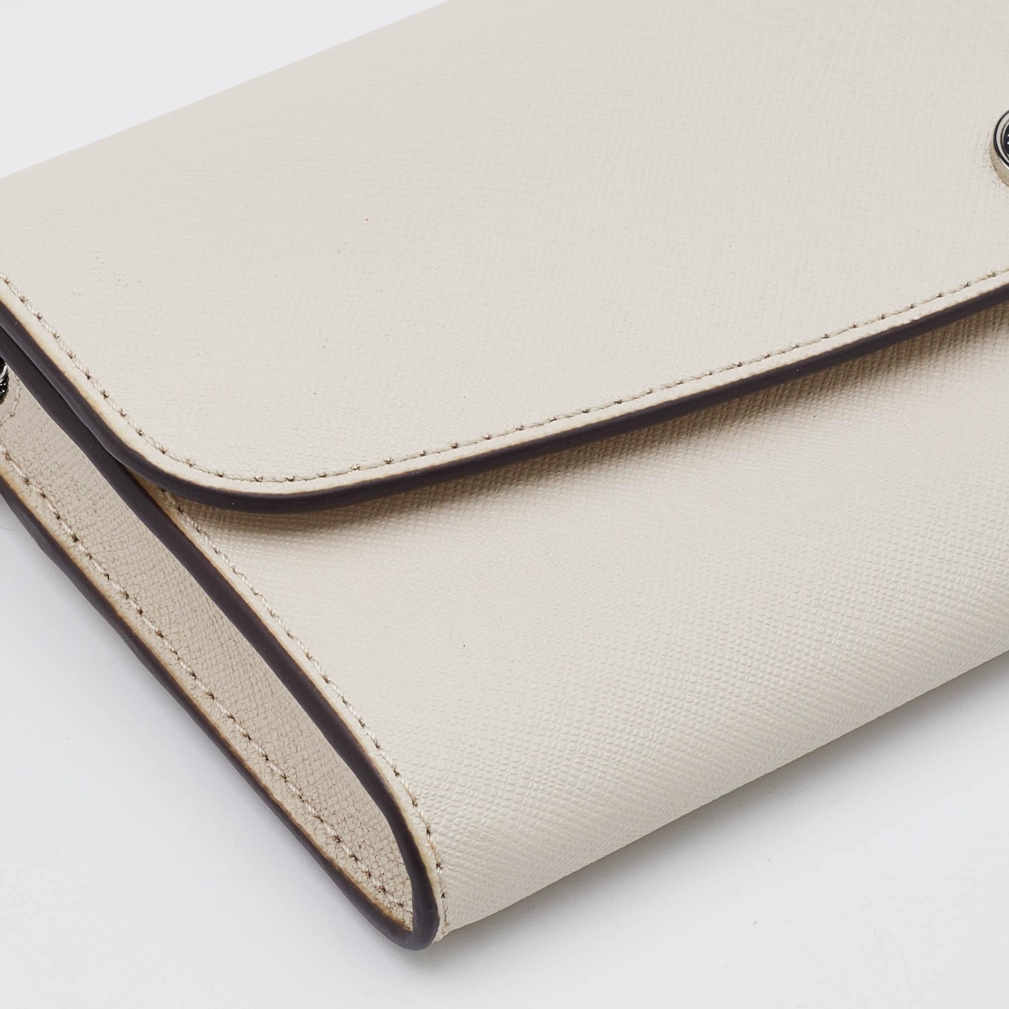 Michael Kors - Portefeuille continental à rabat en cuir blanc cassé en vente 4