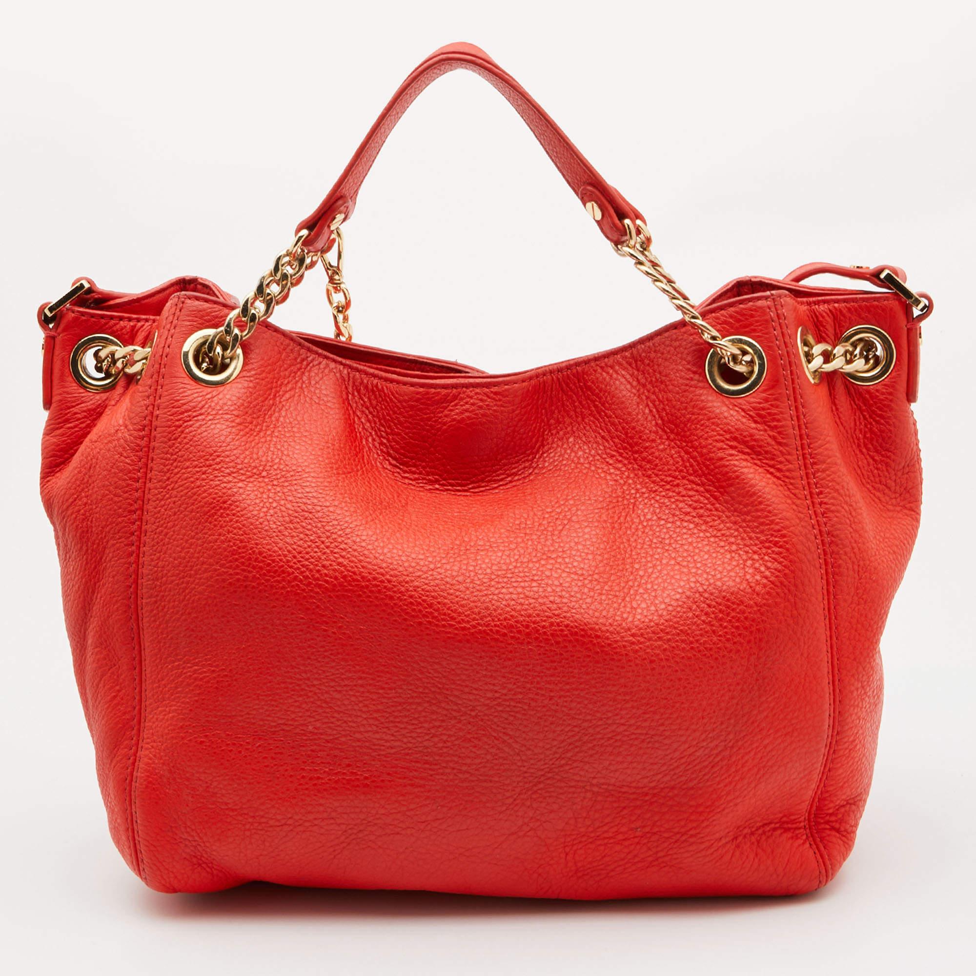 Michael Kors Orange Leather Chain Hobo In Good Condition For Sale In Dubai, Al Qouz 2