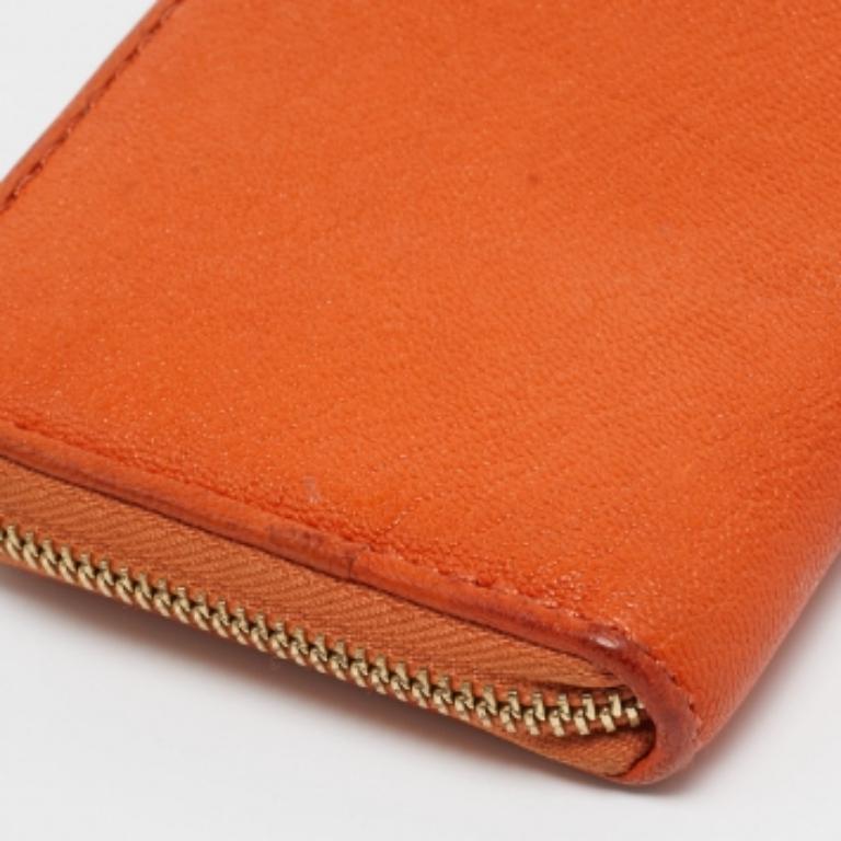 Cartera con cremallera Jet Set de piel naranja Michael Kors en Bueno estado para la venta en Dubai, Al Qouz 2