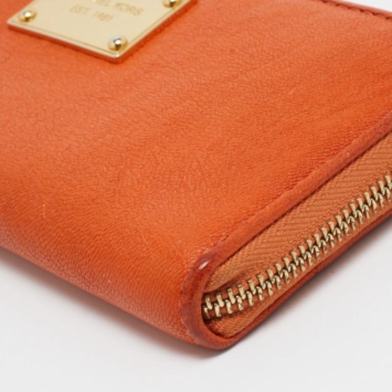 Cartera con cremallera Jet Set de piel naranja Michael Kors en venta 2