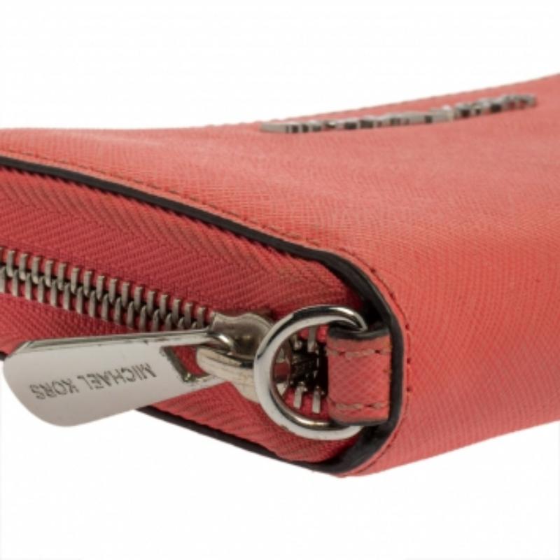 Michael Kors Pink Leather Zip Around Wristlet Wallet For Sale 3