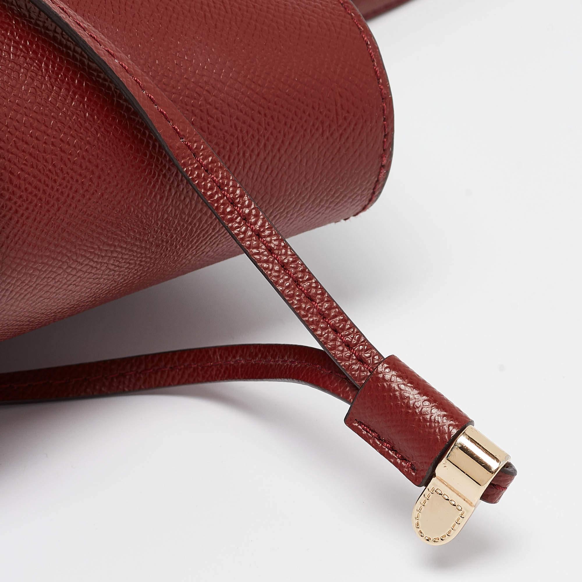 Bolso Voyager Este-Oeste de Michael Kors en lona revestida y piel, rojo/marrón y con firma 2