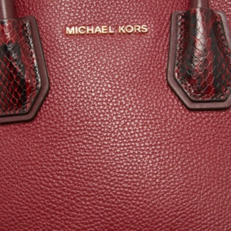 Michael Kors - Petit fourre-tout Mercer en cuir rouge/brungundy en vente 4