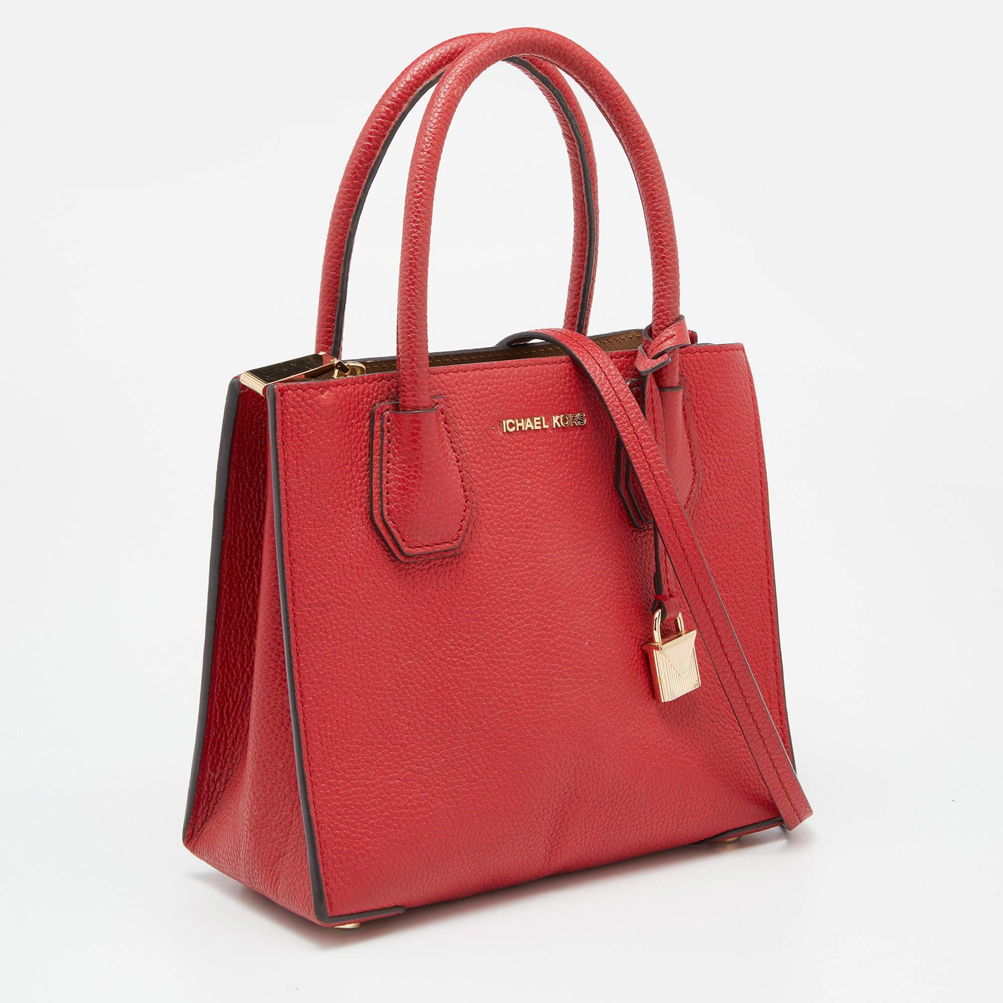 Michael Kors Red Leather Mini Mercer Tote In Fair Condition For Sale In Dubai, Al Qouz 2