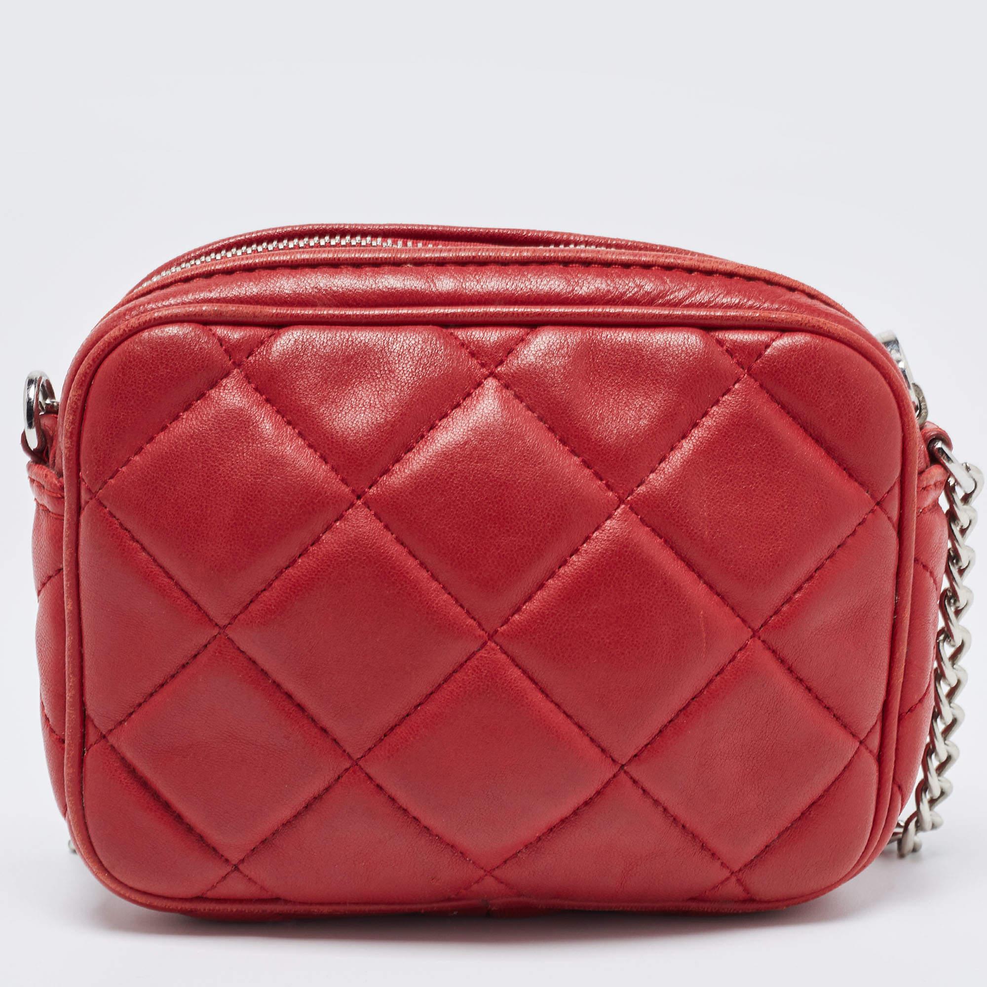 Women's Michael Kors Red Quilted Leather Camera Shoulder Bag For Sale
