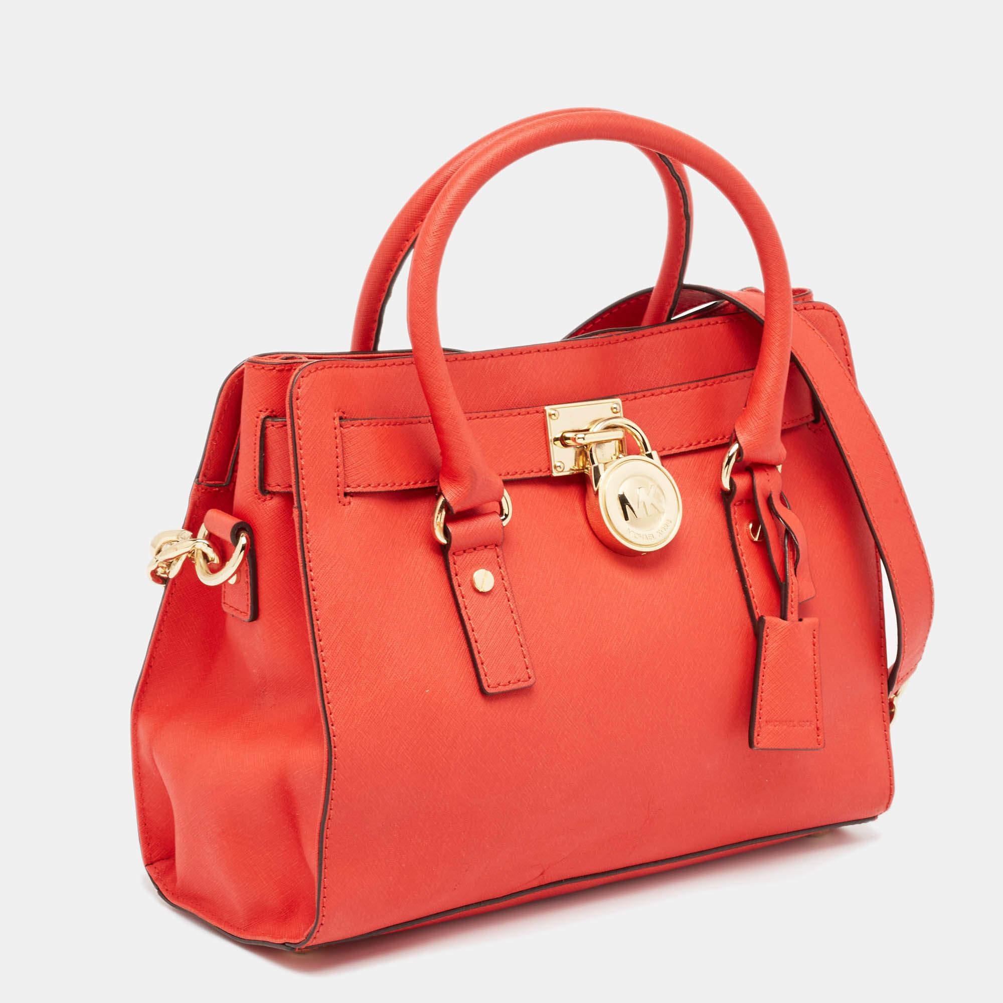 Michael Kors Red Saffiano Leather East/West Hamilton Tote In Good Condition In Dubai, Al Qouz 2